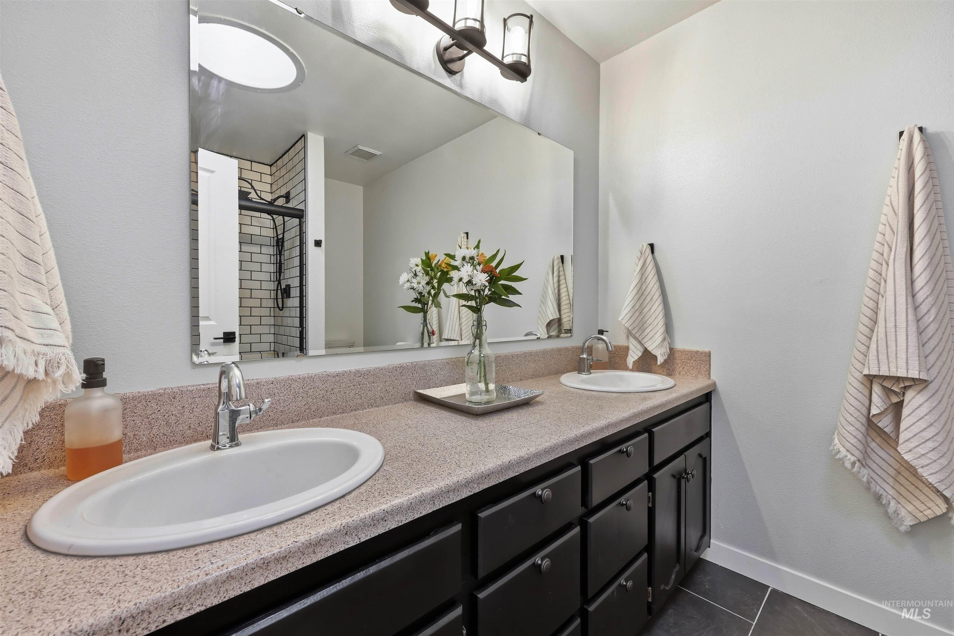 11078 W Tidewater Ct, Boise, Idaho 83713, 3 Bedrooms, 2 Bathrooms, Residential For Sale, Price $449,900, 98968480