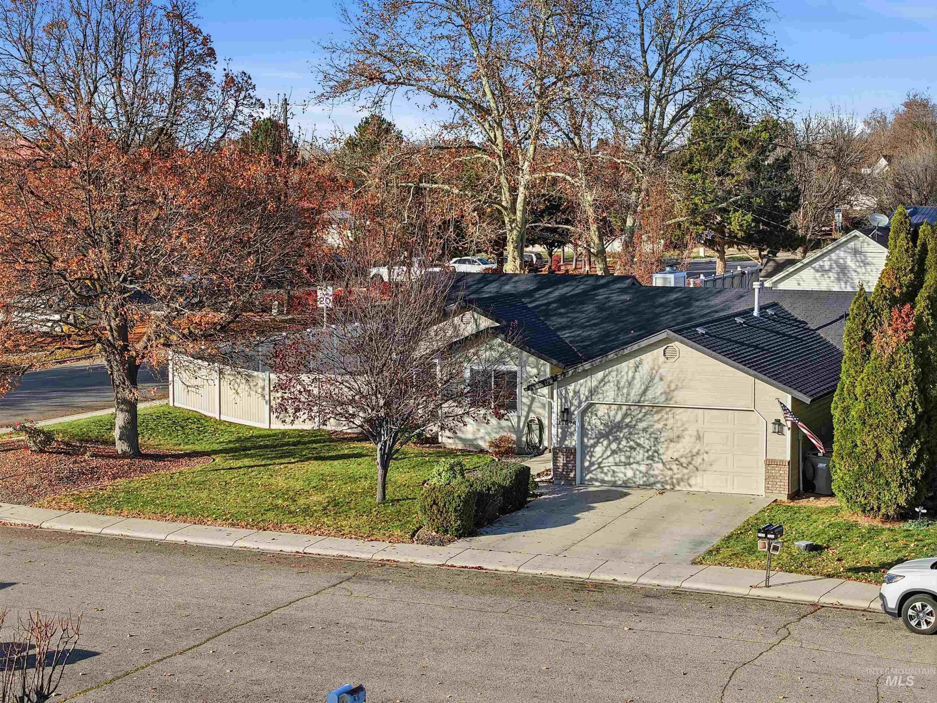 11078 W Tidewater Ct, Boise, Idaho 83713, 3 Bedrooms, 2 Bathrooms, Residential For Sale, Price $449,900, 98968480
