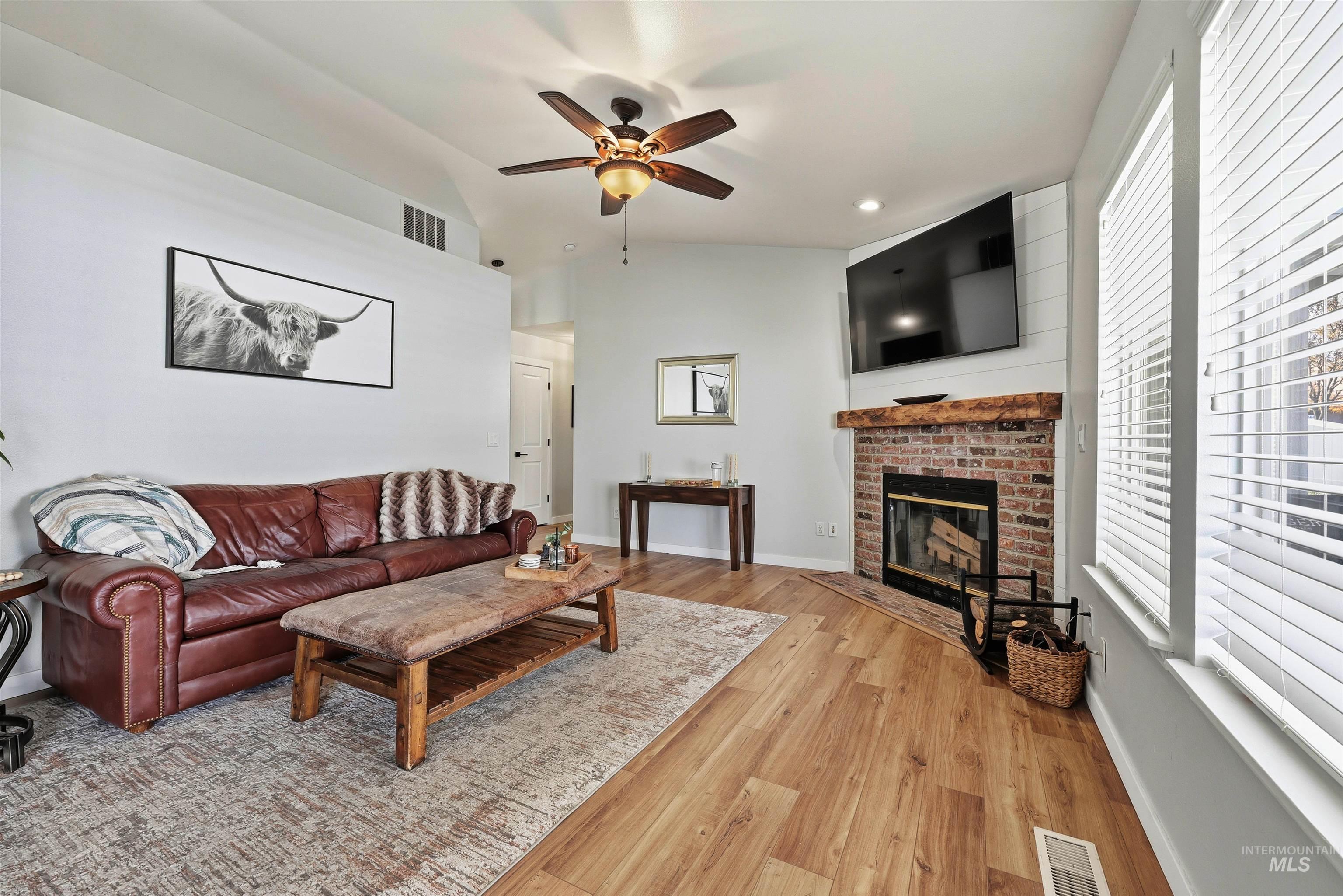 11078 W Tidewater Ct, Boise, Idaho 83713, 3 Bedrooms, 2 Bathrooms, Residential For Sale, Price $449,900, 98968480