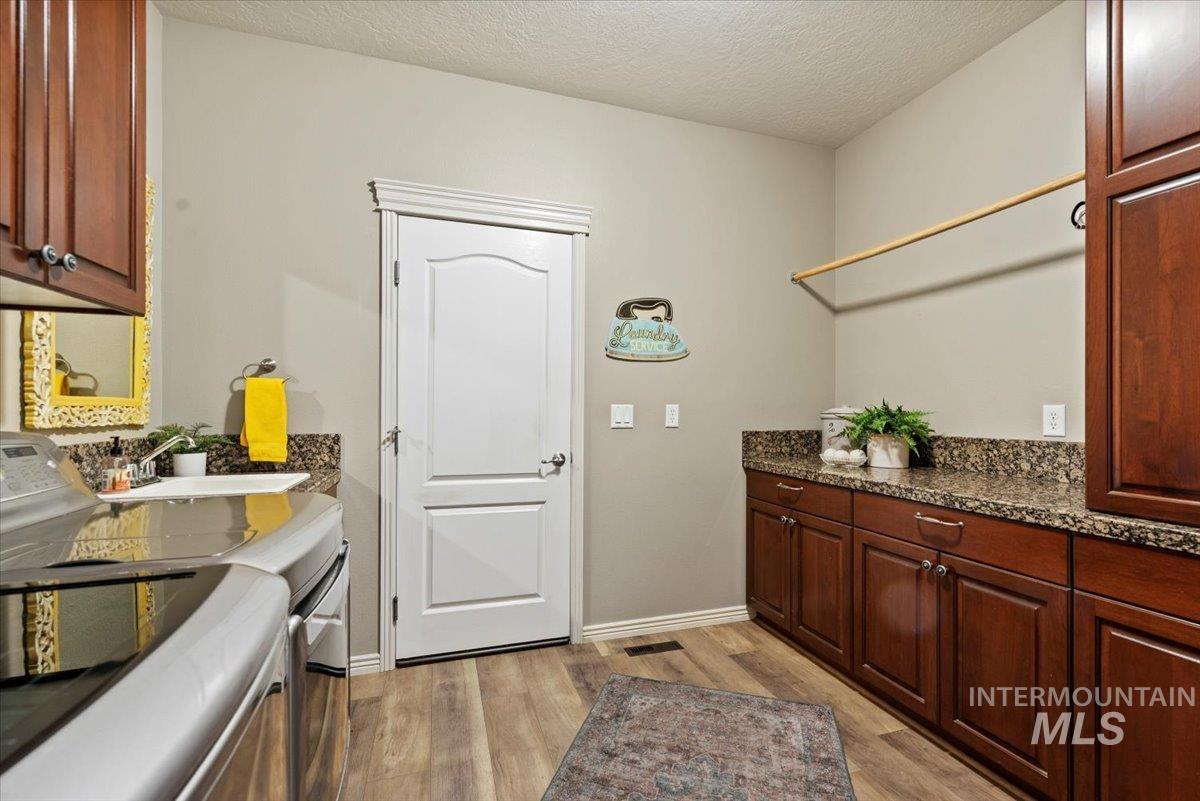 4034 St James Loop, Nampa, Idaho 83687, 4 Bedrooms, 2.5 Bathrooms, Residential For Sale, Price $1,499,950, 98968483