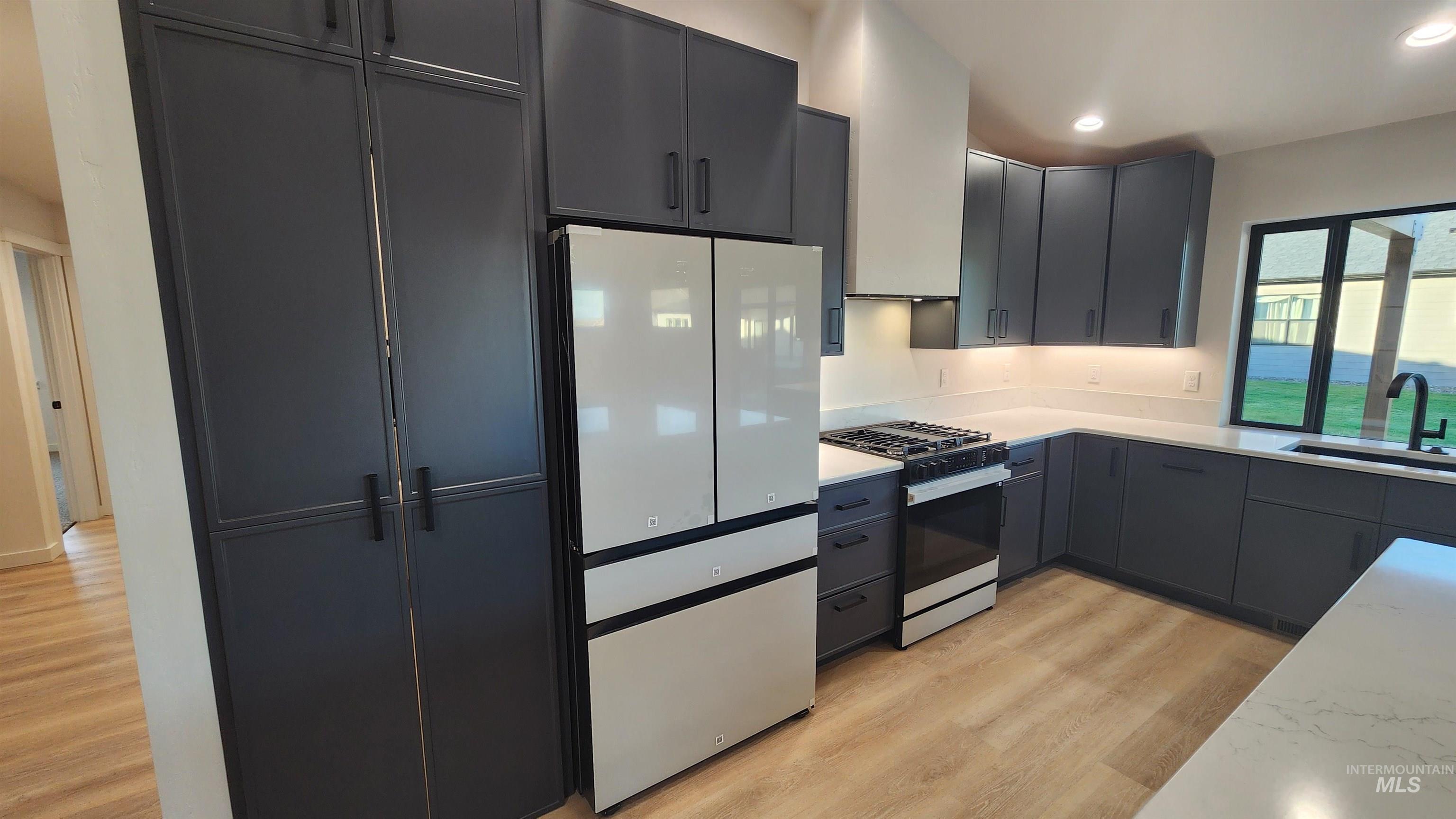 1733 Canyon Crest Way, Lewiston, Idaho 83501, 3 Bedrooms, 2.5 Bathrooms, Residential For Sale, Price $595,000, 98968484