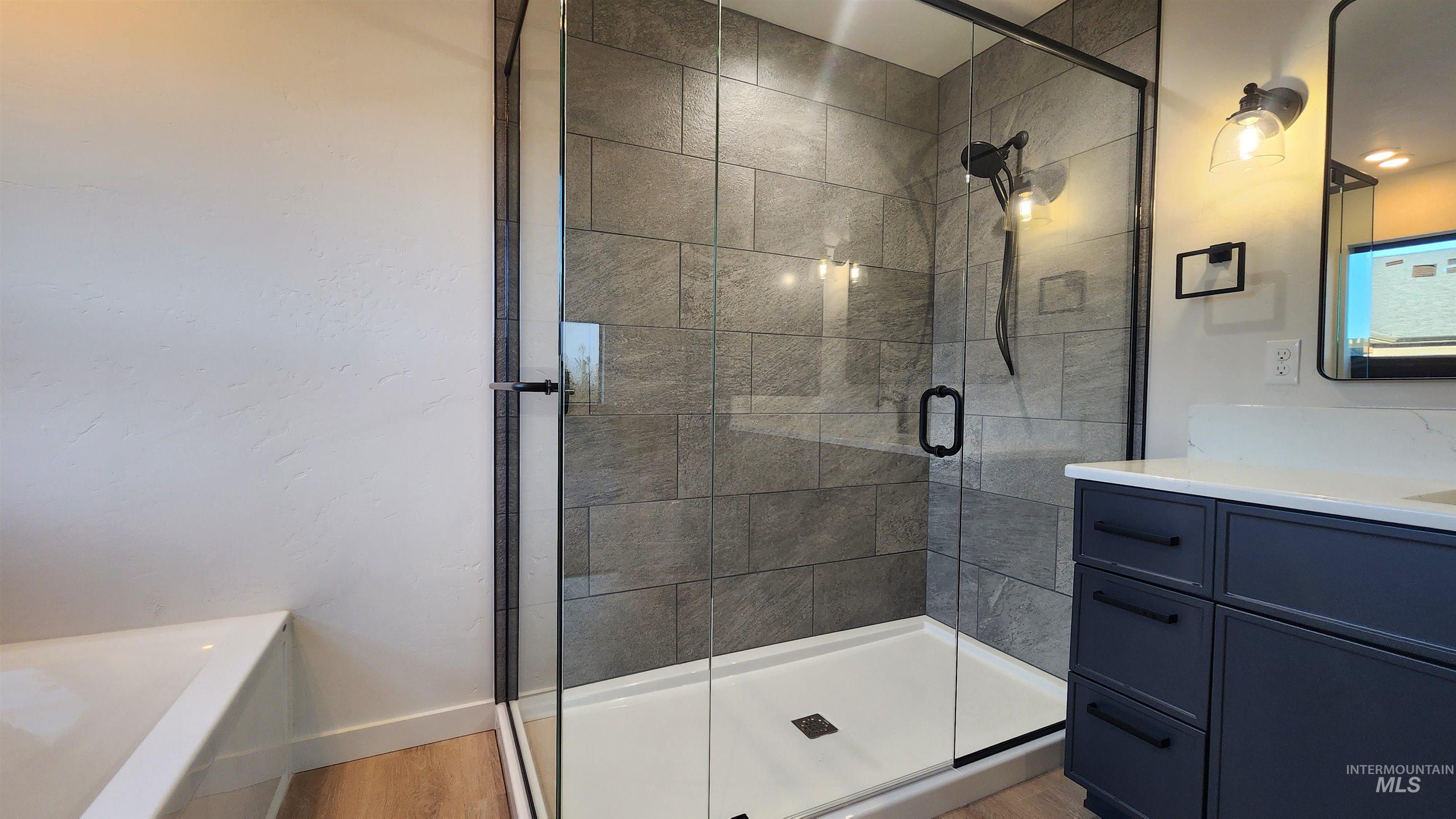 1733 Canyon Crest Way, Lewiston, Idaho 83501, 3 Bedrooms, 2.5 Bathrooms, Residential For Sale, Price $595,000, 98968484