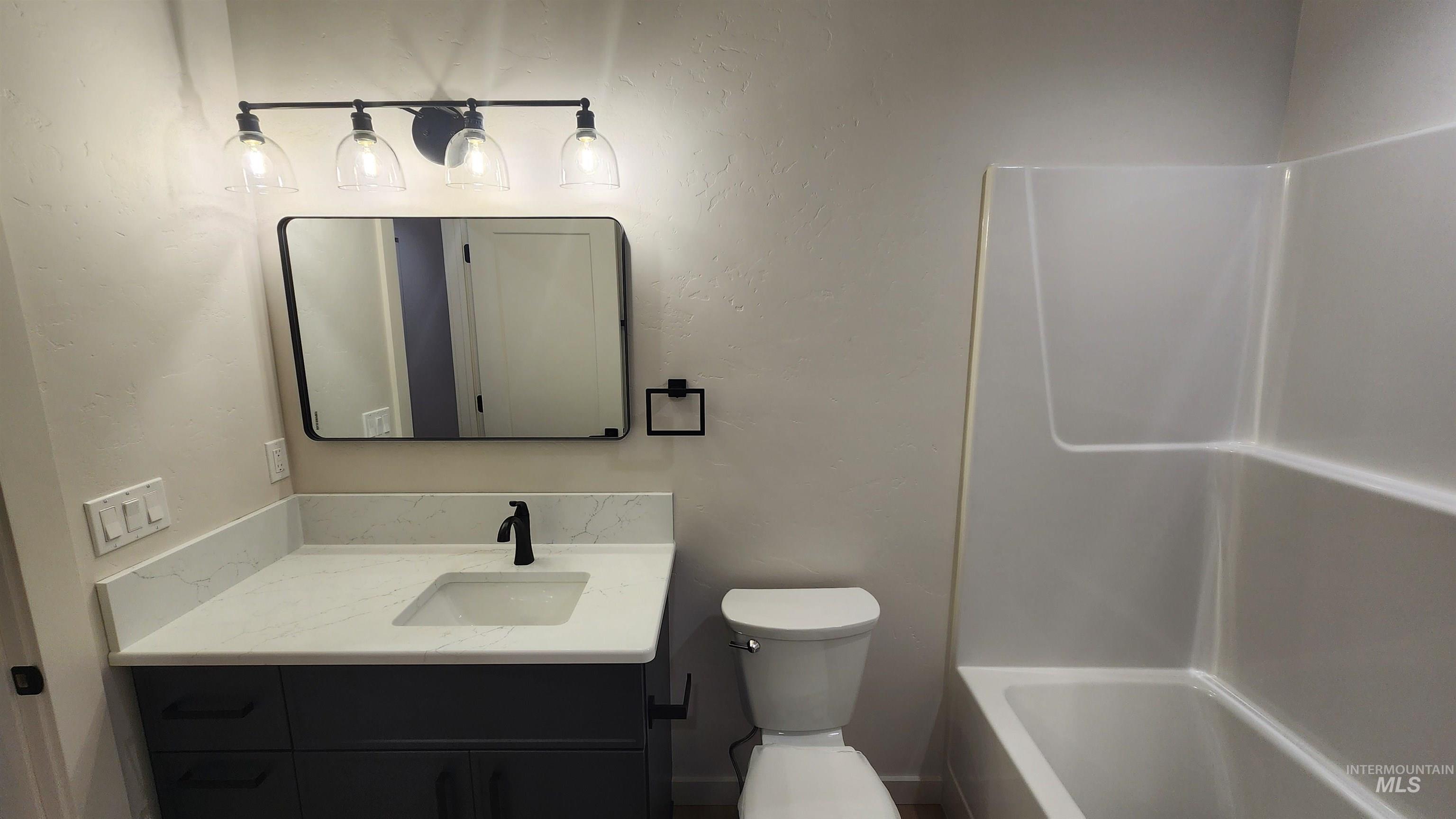 1733 Canyon Crest Way, Lewiston, Idaho 83501, 3 Bedrooms, 2.5 Bathrooms, Residential For Sale, Price $595,000, 98968484