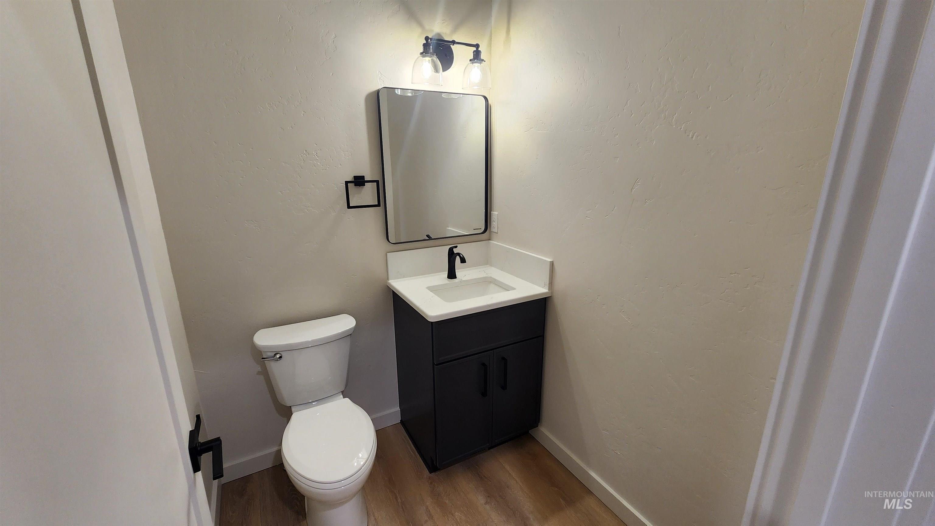 1733 Canyon Crest Way, Lewiston, Idaho 83501, 3 Bedrooms, 2.5 Bathrooms, Residential For Sale, Price $595,000, 98968484