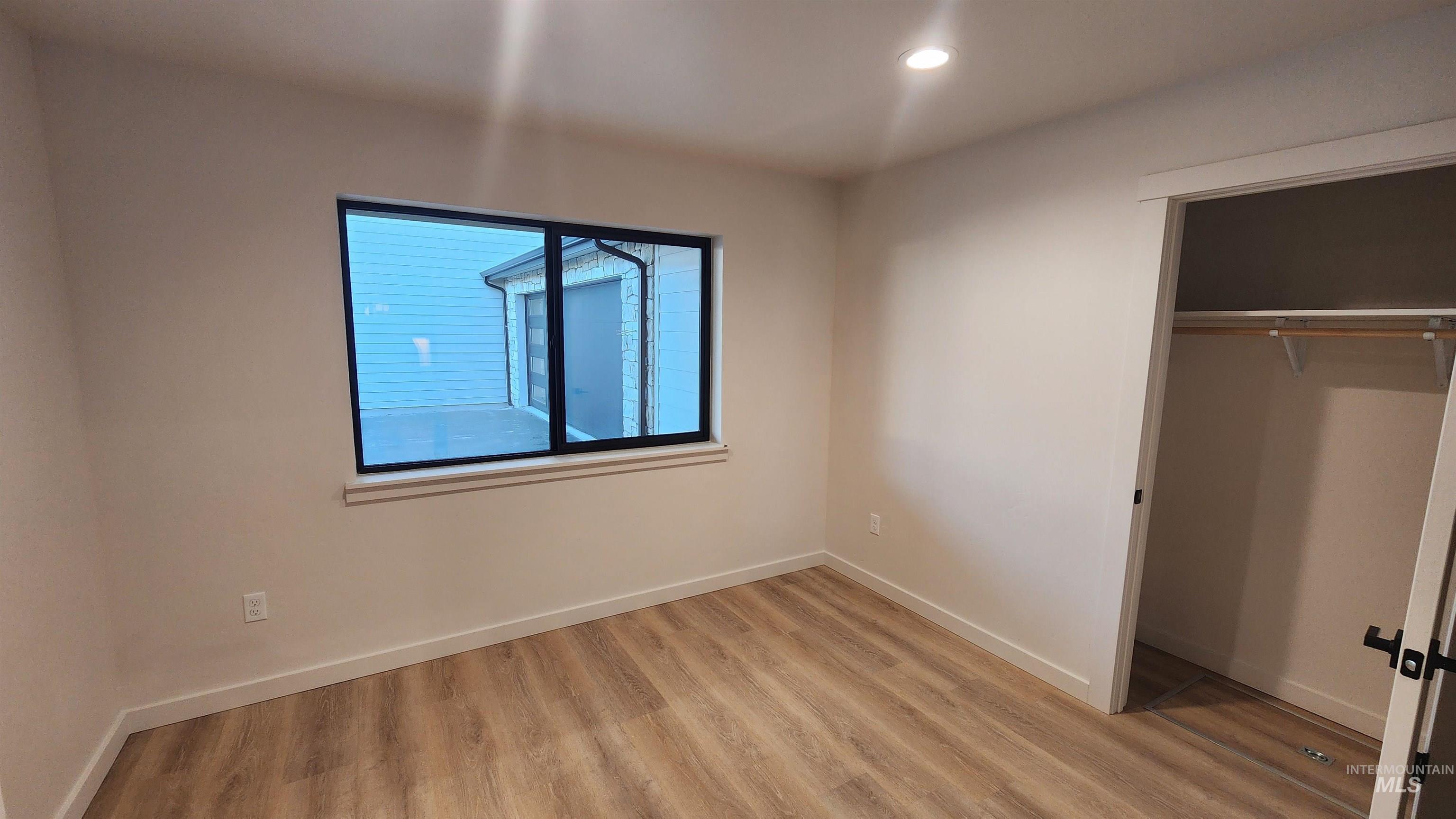 1733 Canyon Crest Way, Lewiston, Idaho 83501, 3 Bedrooms, 2.5 Bathrooms, Residential For Sale, Price $595,000, 98968484