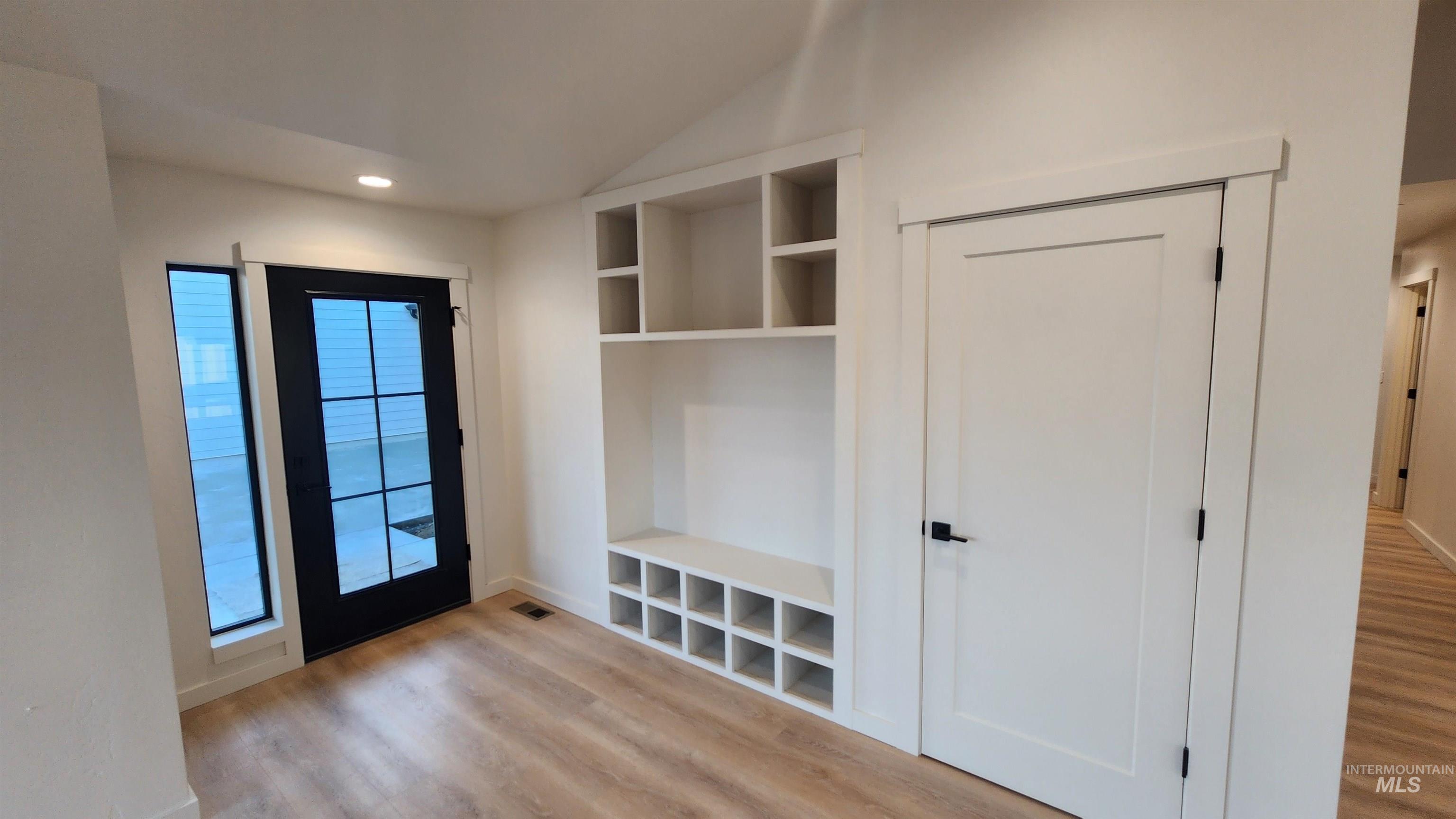 1733 Canyon Crest Way, Lewiston, Idaho 83501, 3 Bedrooms, 2.5 Bathrooms, Residential For Sale, Price $595,000, 98968484