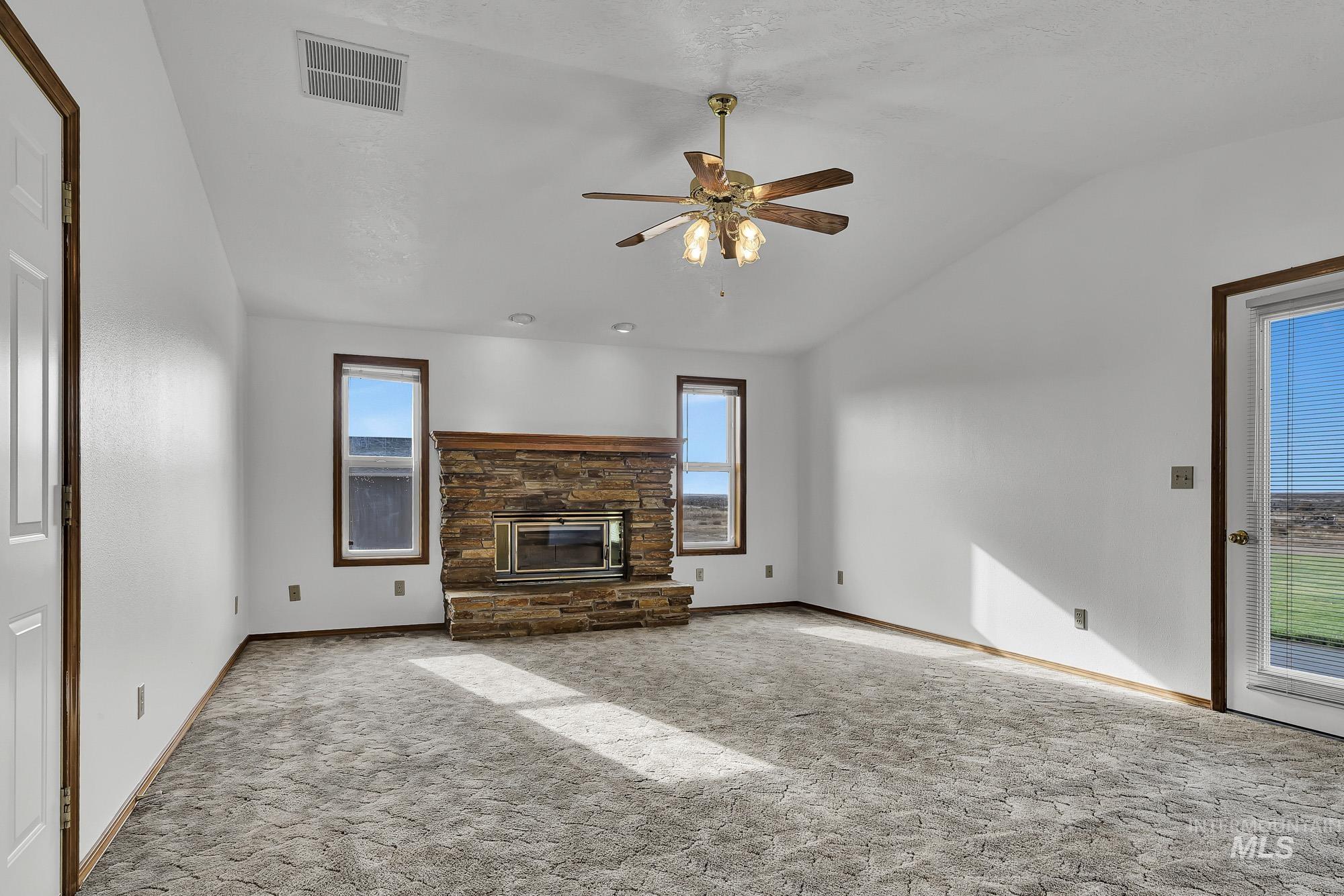 4675 SW Lark Dr, Mountain Home, Idaho 83647, 3 Bedrooms, 2 Bathrooms, Residential For Sale, Price $865,000, 98968503