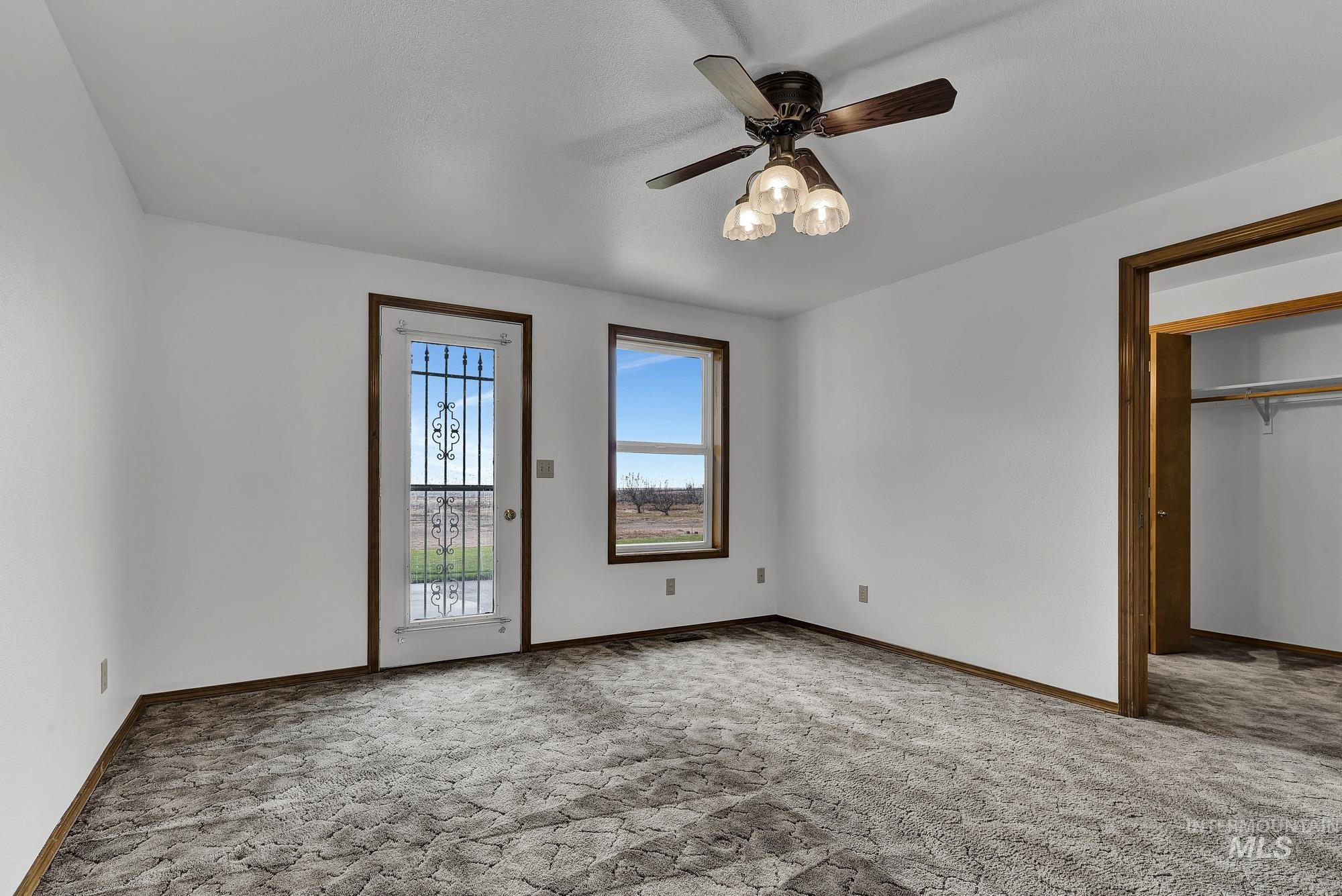 4675 SW Lark Dr, Mountain Home, Idaho 83647, 3 Bedrooms, 2 Bathrooms, Residential For Sale, Price $865,000, 98968503