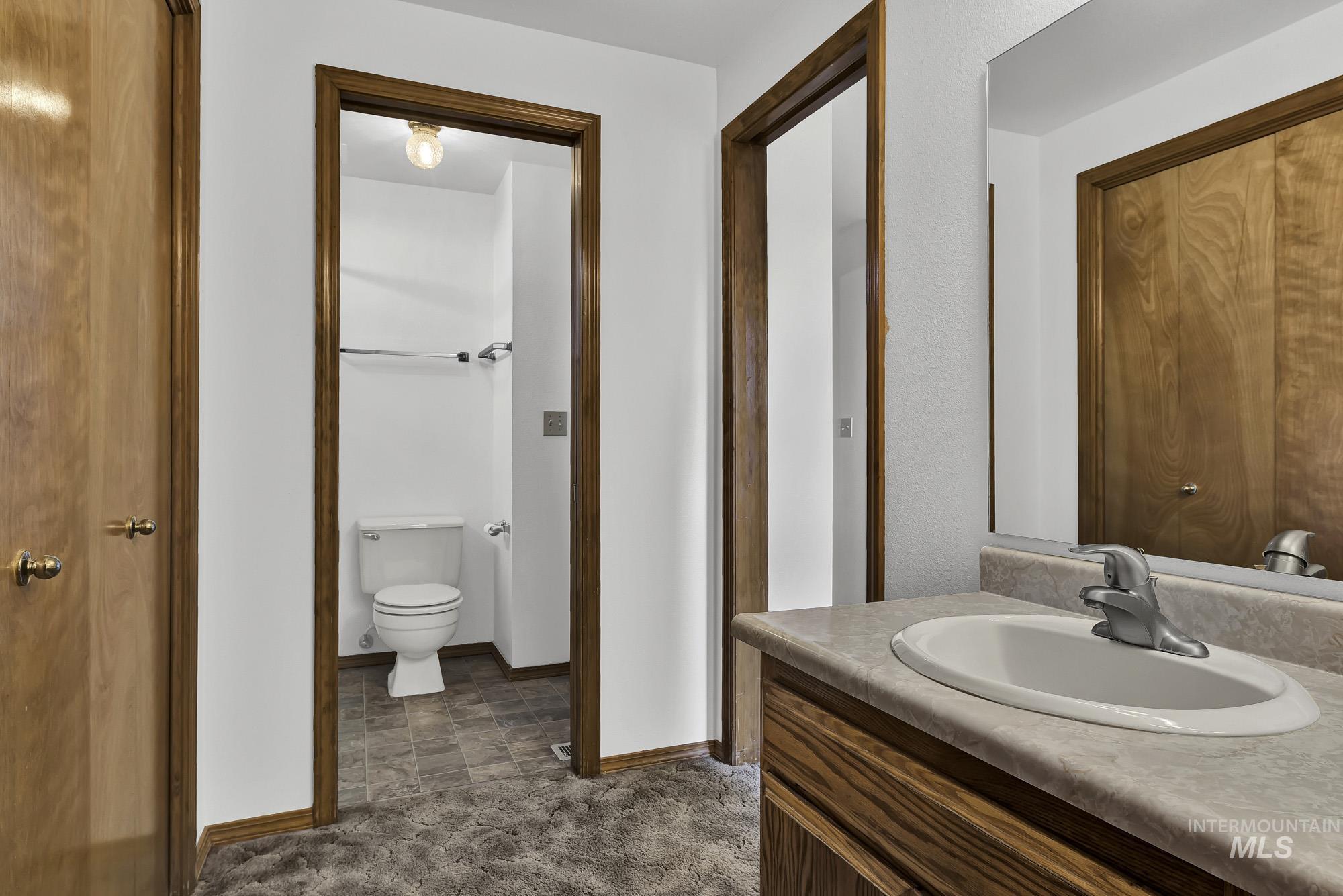 4675 SW Lark Dr, Mountain Home, Idaho 83647, 3 Bedrooms, 2 Bathrooms, Residential For Sale, Price $865,000, 98968503