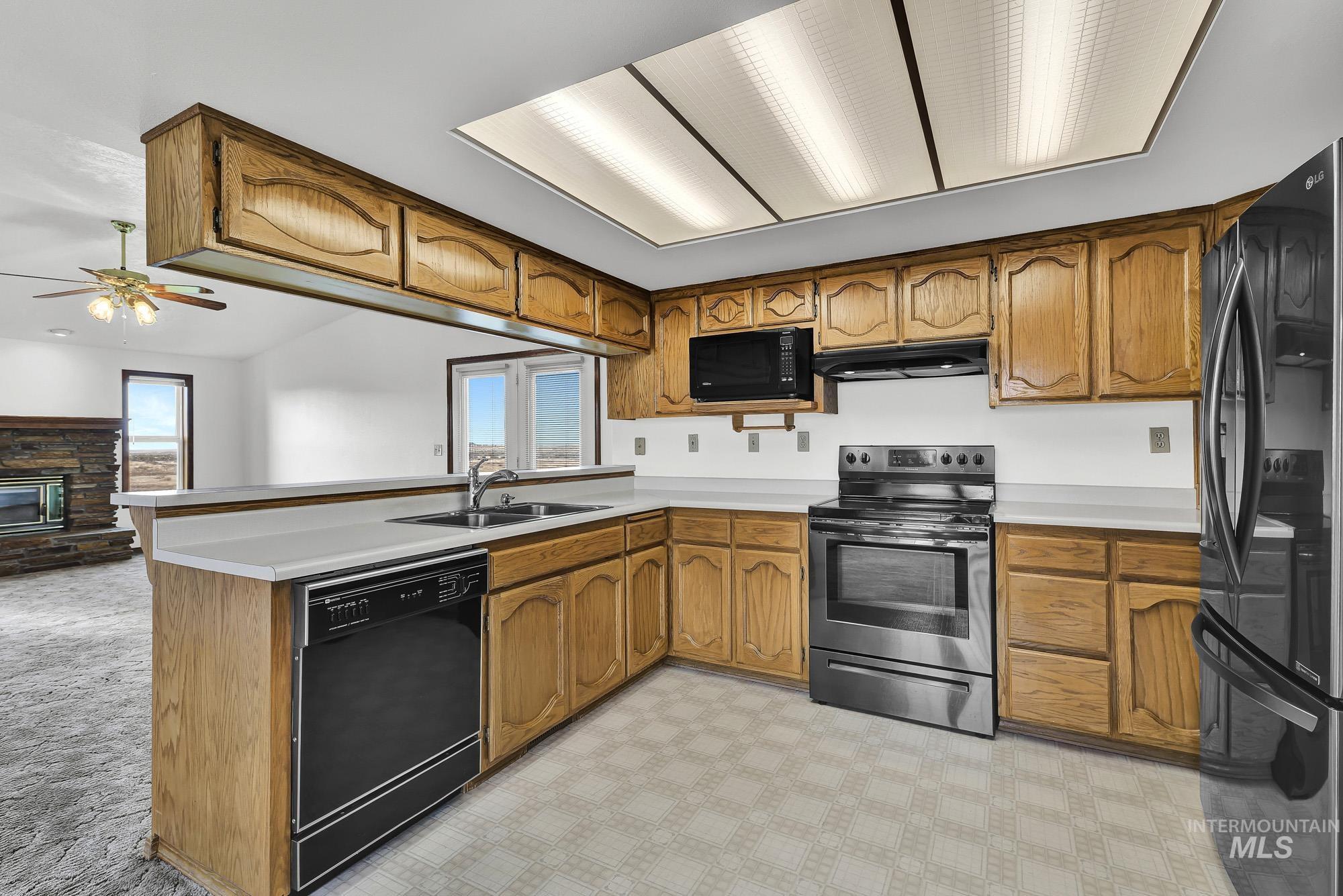 4675 SW Lark Dr, Mountain Home, Idaho 83647, 3 Bedrooms, 2 Bathrooms, Residential For Sale, Price $865,000, 98968503