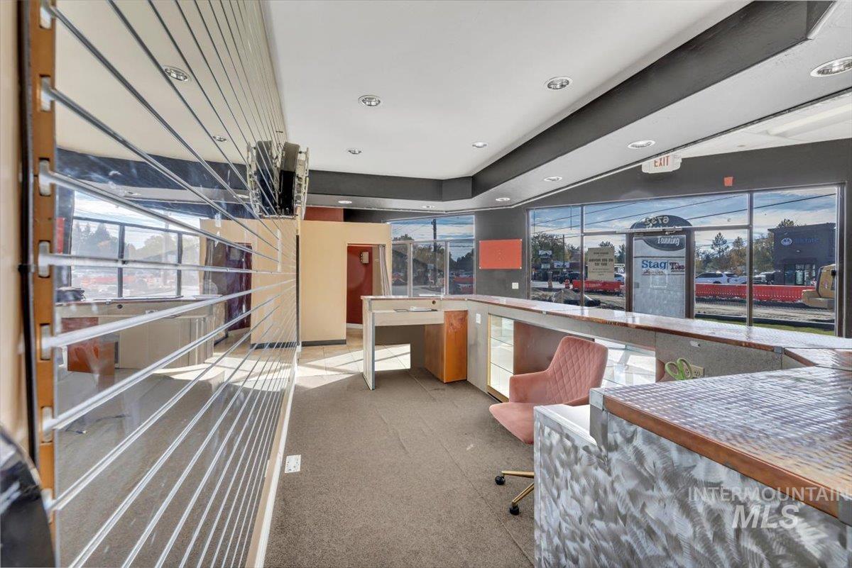 Office area with recessed lighting