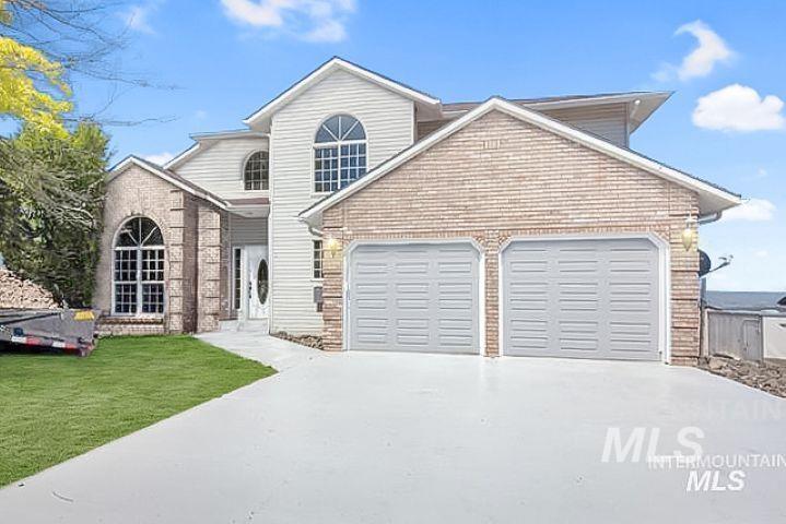 2975 Dove Dr, Clarkston, Washington 99403, 6 Bedrooms, 3.5 Bathrooms, Residential For Sale, Price $509,000, 98968518