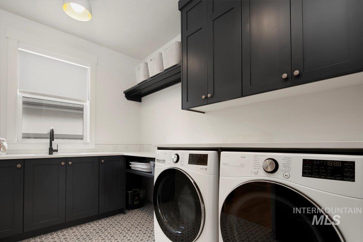 2735 N Fruniz Ave, Eagle, Idaho 83616, 4 Bedrooms, 3.5 Bathrooms, Residential For Sale, Price $1,189,000, 98968524