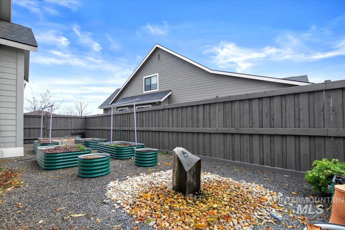 2735 N Fruniz Ave, Eagle, Idaho 83616, 4 Bedrooms, 3.5 Bathrooms, Residential For Sale, Price $1,189,000, 98968524