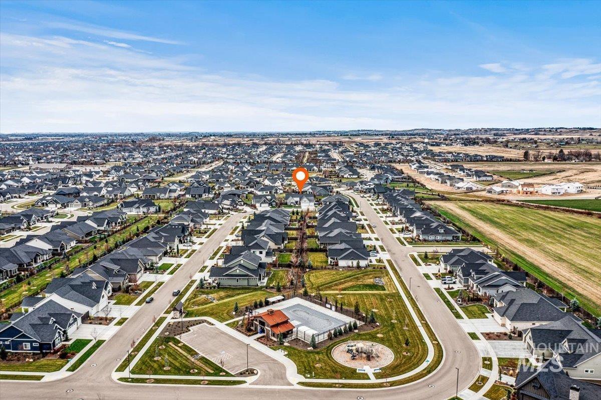 2735 N Fruniz Ave, Eagle, Idaho 83616, 4 Bedrooms, 3.5 Bathrooms, Residential For Sale, Price $1,189,000, 98968524