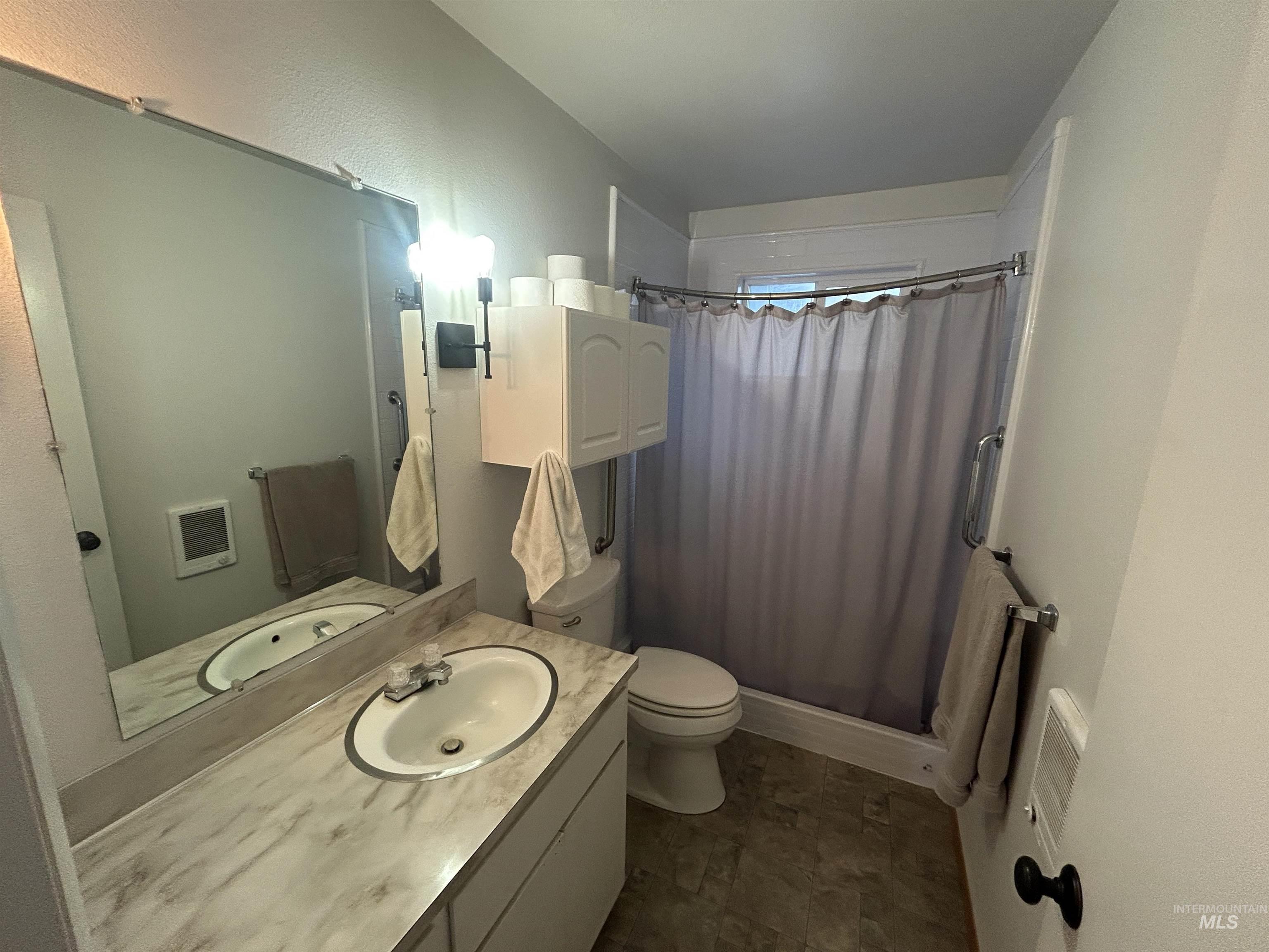 314 Lapwai St., Winchester, Idaho 83555, 2 Bedrooms, 2 Bathrooms, Residential For Sale, Price $324,900, 98968527