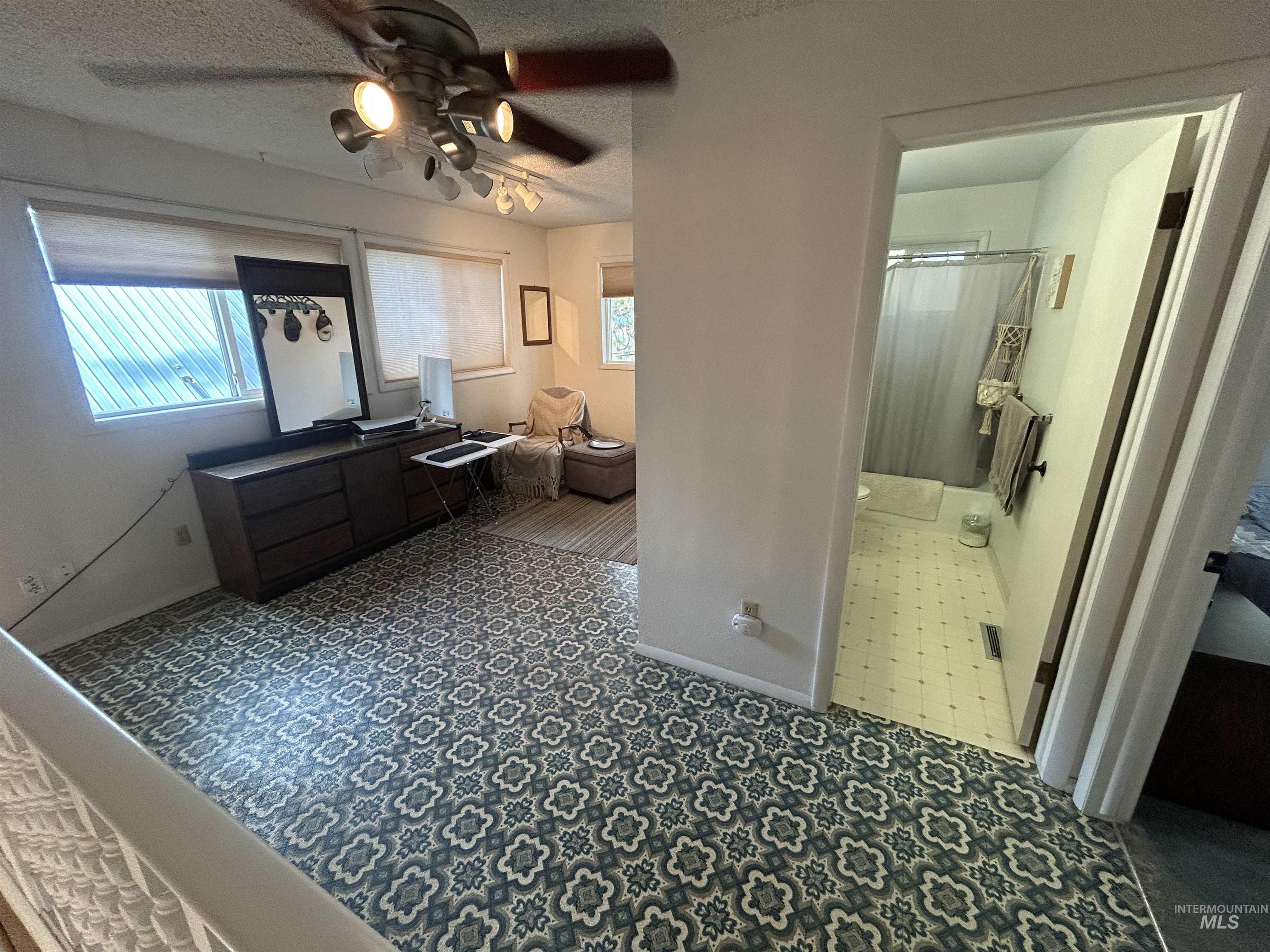 314 Lapwai St., Winchester, Idaho 83555, 2 Bedrooms, 2 Bathrooms, Residential For Sale, Price $324,900, 98968527