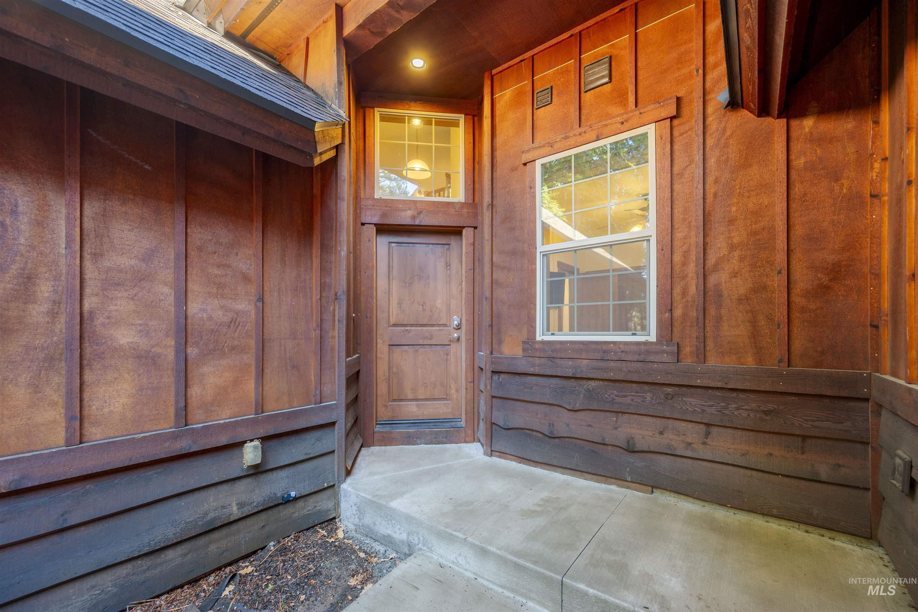 817 Reedy Lane, McCall, Idaho 83638, 3 Bedrooms, 2 Bathrooms, Residential For Sale, Price $669,900, 98968533