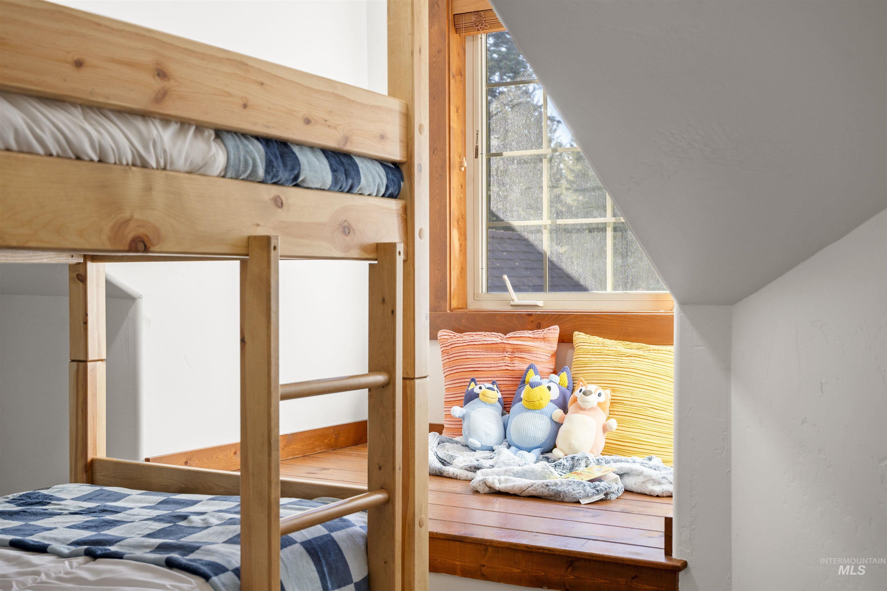 817 Reedy Lane, McCall, Idaho 83638, 3 Bedrooms, 2 Bathrooms, Residential For Sale, Price $669,900, 98968533