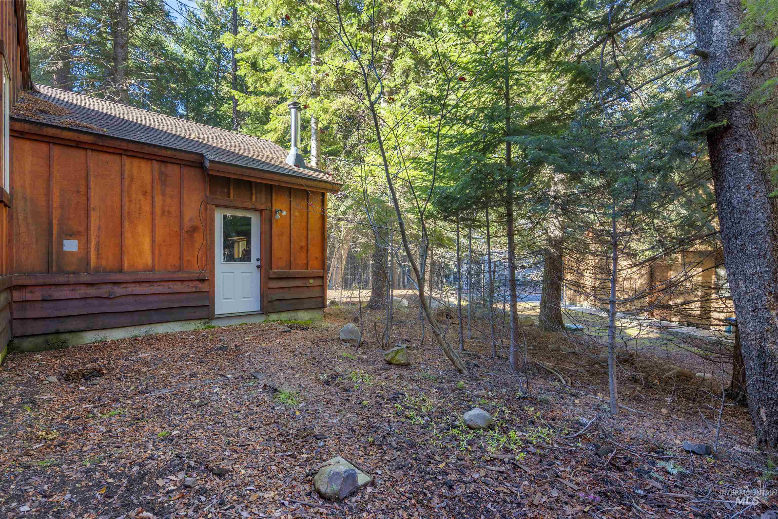 817 Reedy Lane, McCall, Idaho 83638, 3 Bedrooms, 2 Bathrooms, Residential For Sale, Price $669,900, 98968533