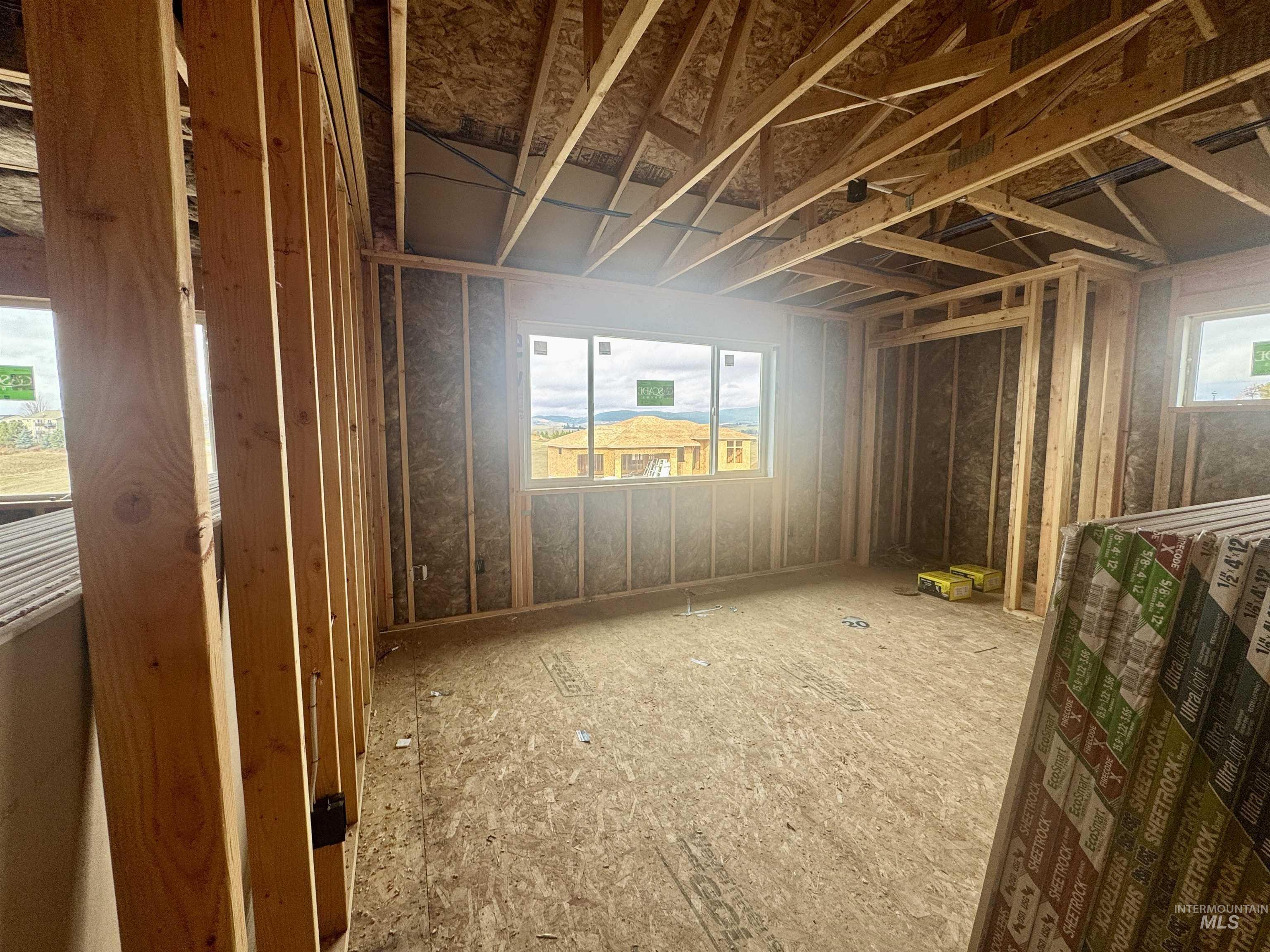 2525 E 3rd Street, Moscow, Idaho 83843, 5 Bedrooms, 3 Bathrooms, Residential For Sale, Price $779,000, 98968540