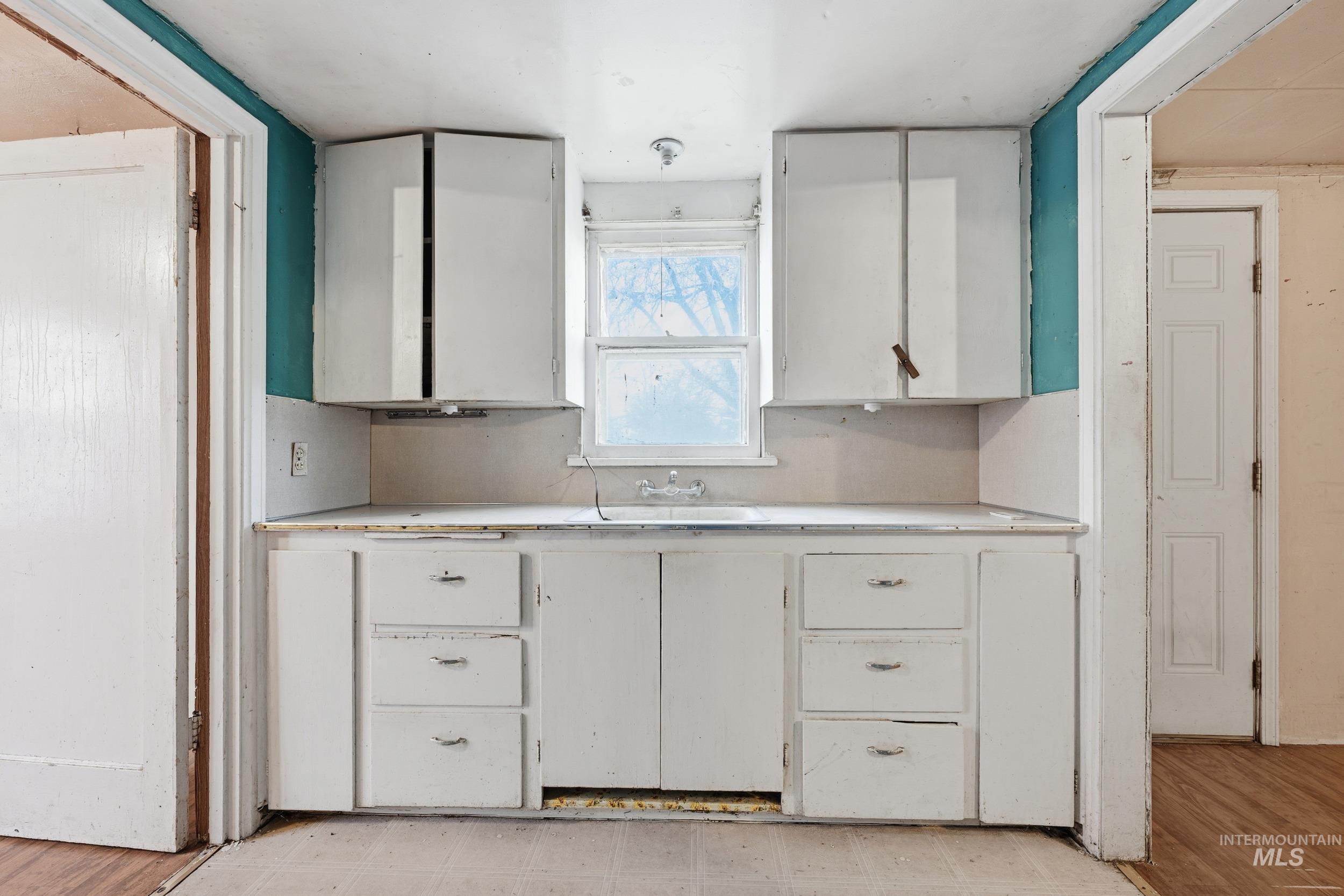 106 N 5th St, Parma, Idaho 83660, 1 Bedroom, 1 Bathroom, Residential Income For Sale, Price $240,000,MLS 98968543