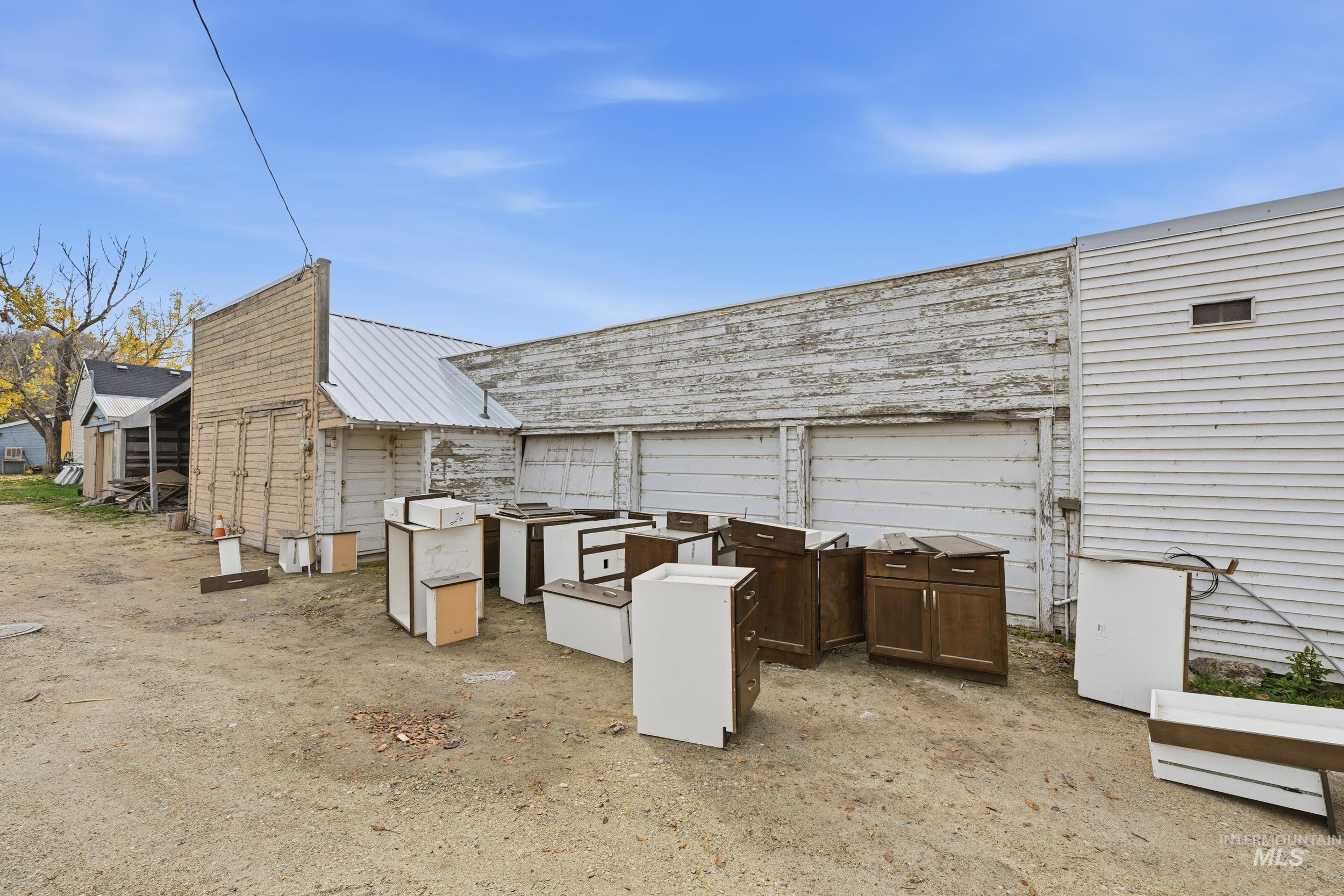 106 N 5th St, Parma, Idaho 83660, 1 Bedroom, 1 Bathroom, Residential Income For Sale, Price $240,000,MLS 98968543