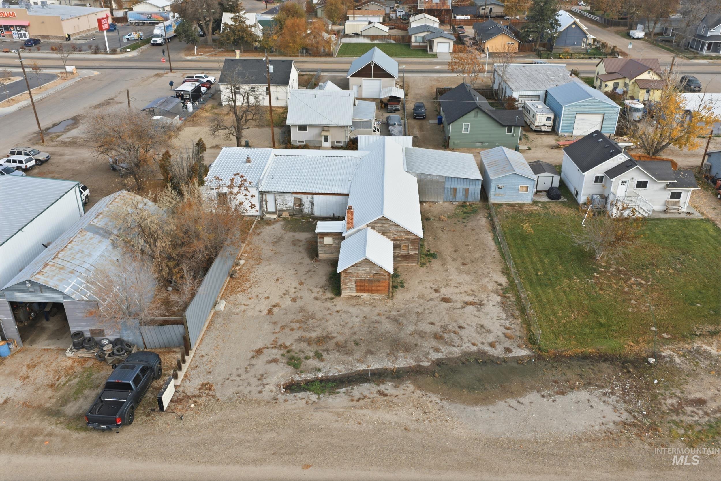 106 N 5th St, Parma, Idaho 83660, 1 Bedroom, 1 Bathroom, Residential Income For Sale, Price $240,000,MLS 98968543