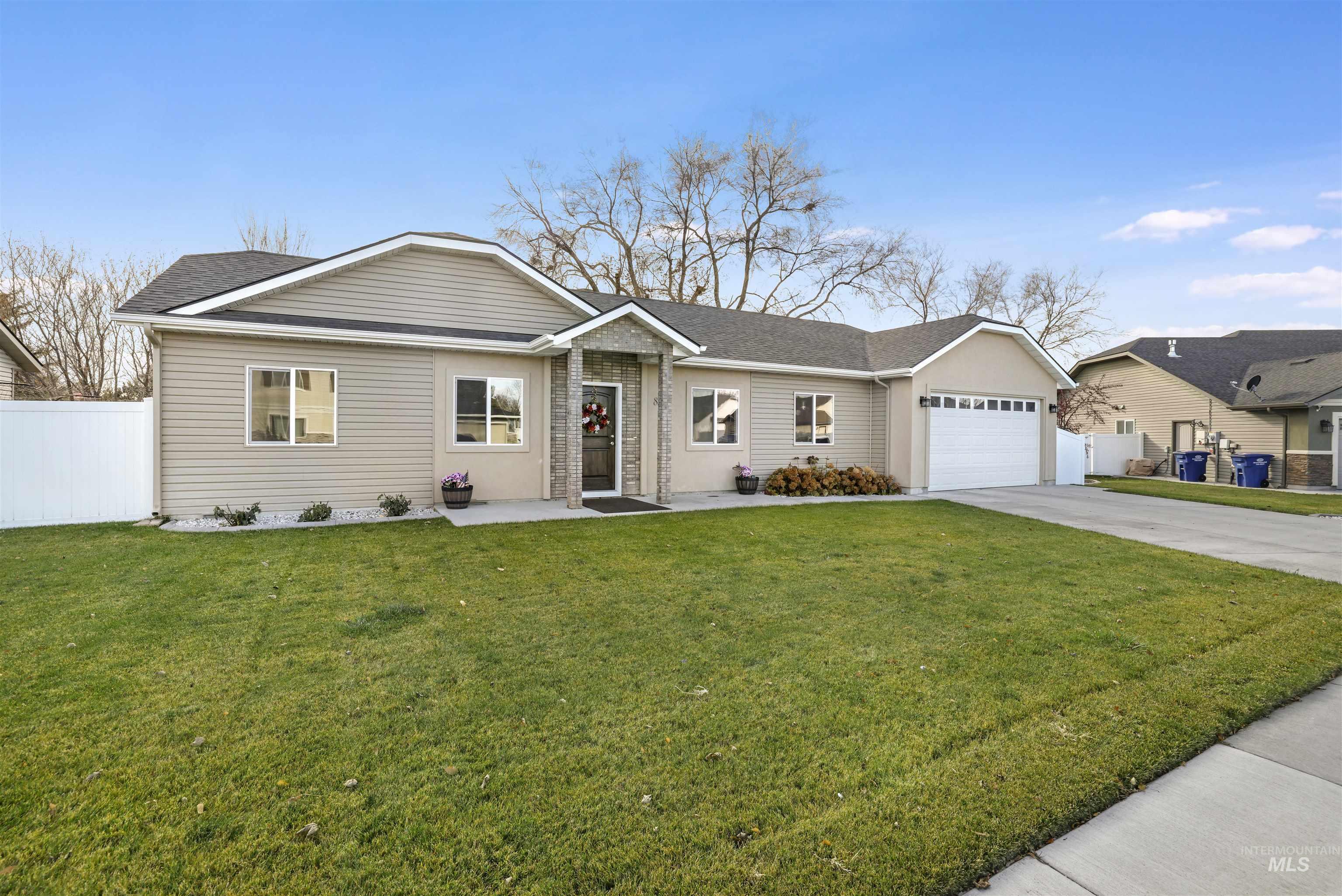 831 Lynx Dr, Jerome, Idaho 83338, 3 Bedrooms, 2 Bathrooms, Residential For Sale, Price $345,000, 98968544