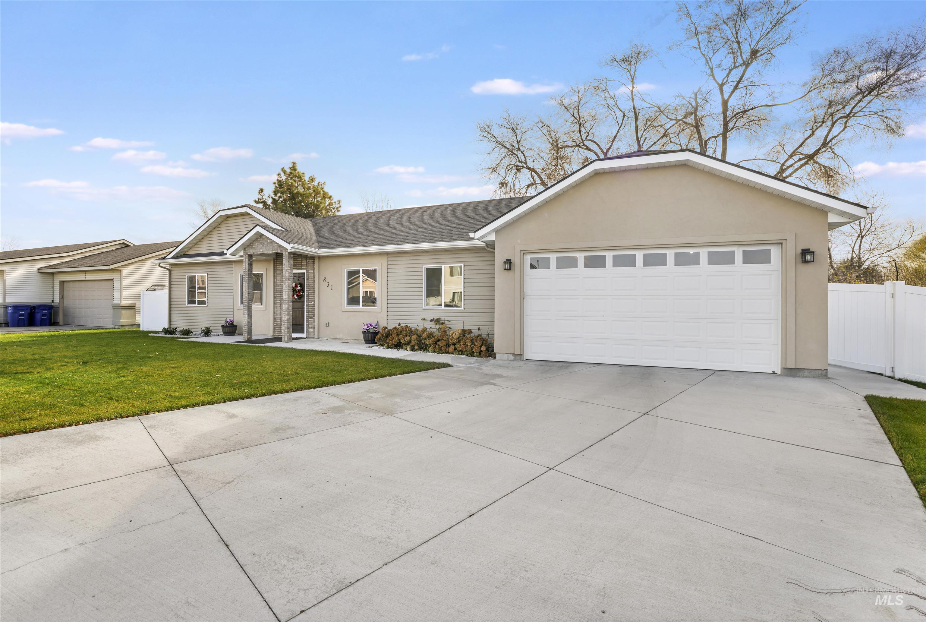 831 Lynx Dr, Jerome, Idaho 83338, 3 Bedrooms, 2 Bathrooms, Residential For Sale, Price $345,000, 98968544