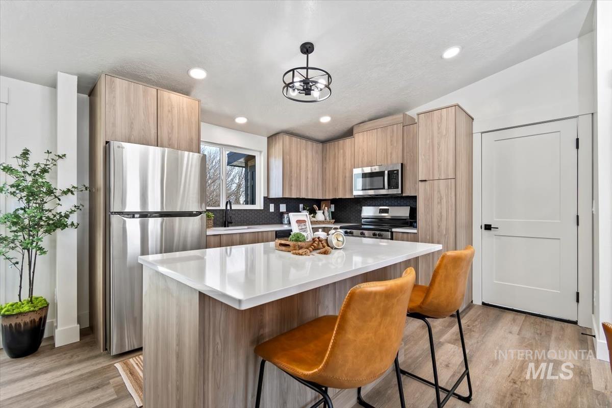 384 W London Street, Middleton, Idaho 83644, 1 Bedroom, 1 Bathroom, Rental For Rent, Price $1,350, 98968551