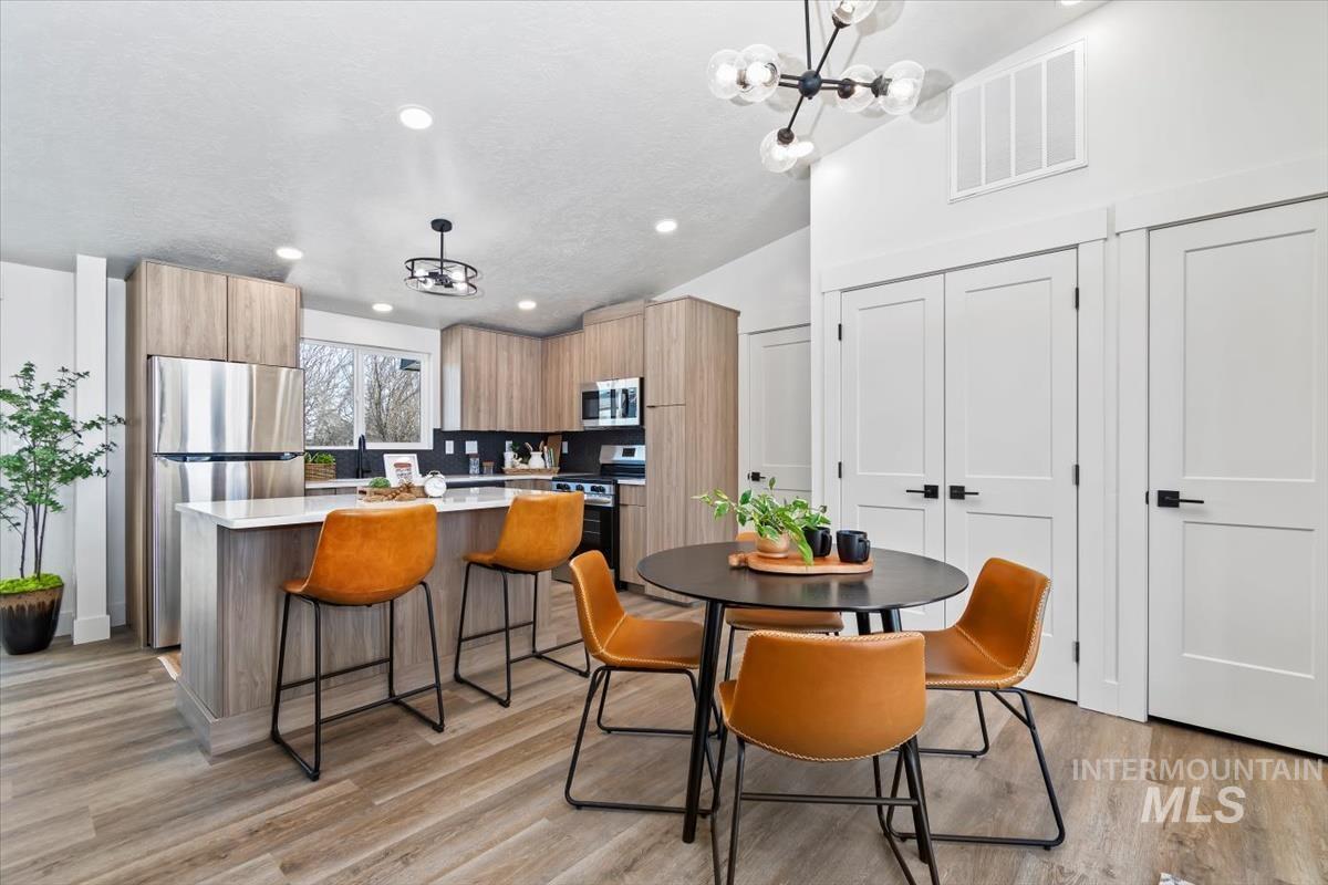 384 W London Street, Middleton, Idaho 83644, 1 Bedroom, 1 Bathroom, Rental For Rent, Price $1,350, 98968551