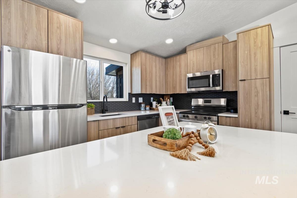 384 W London Street, Middleton, Idaho 83644, 1 Bedroom, 1 Bathroom, Rental For Rent, Price $1,350, 98968551