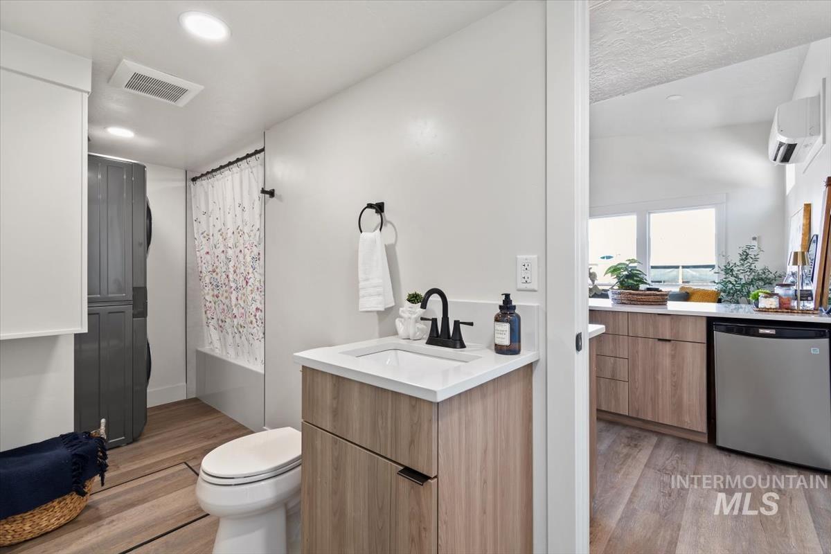 384 W London Street, Middleton, Idaho 83644, 1 Bedroom, 1 Bathroom, Rental For Rent, Price $1,350, 98968551