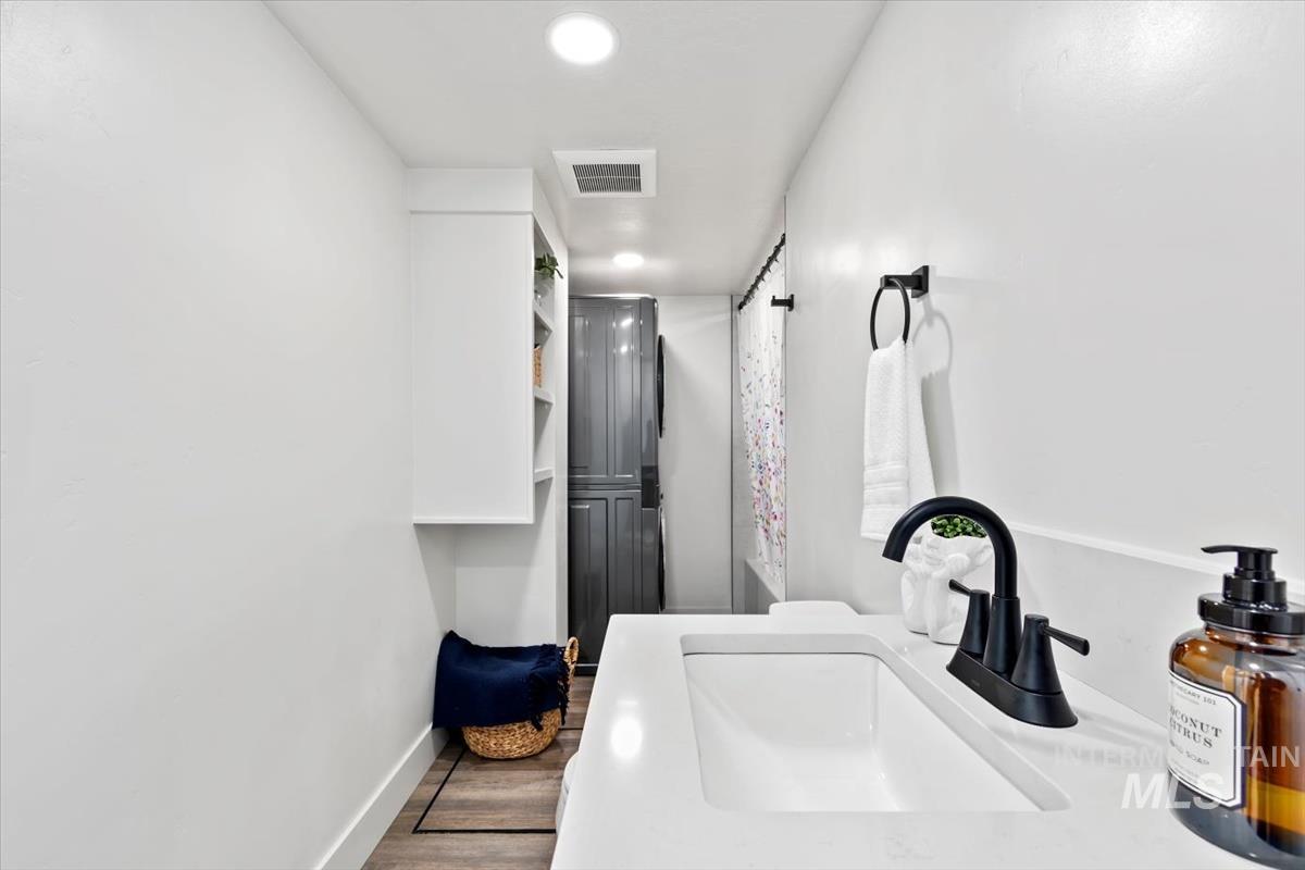 384 W London Street, Middleton, Idaho 83644, 1 Bedroom, 1 Bathroom, Rental For Rent, Price $1,350, 98968551