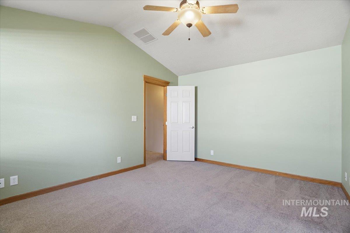 1117 S Spoonbill, Meridian, Idaho 83642, 3 Bedrooms, 2.5 Bathrooms, Residential For Sale, Price $415,000, 98968556