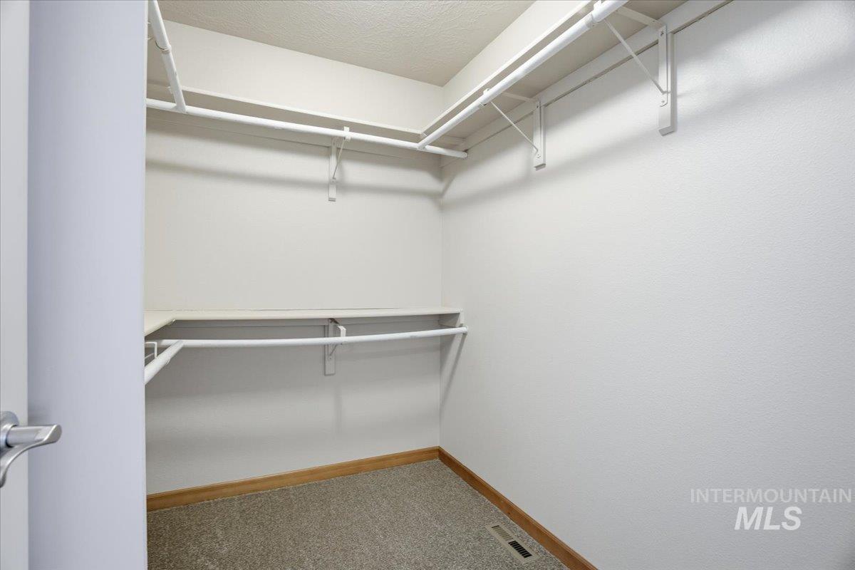 1117 S Spoonbill, Meridian, Idaho 83642, 3 Bedrooms, 2.5 Bathrooms, Residential For Sale, Price $415,000, 98968556