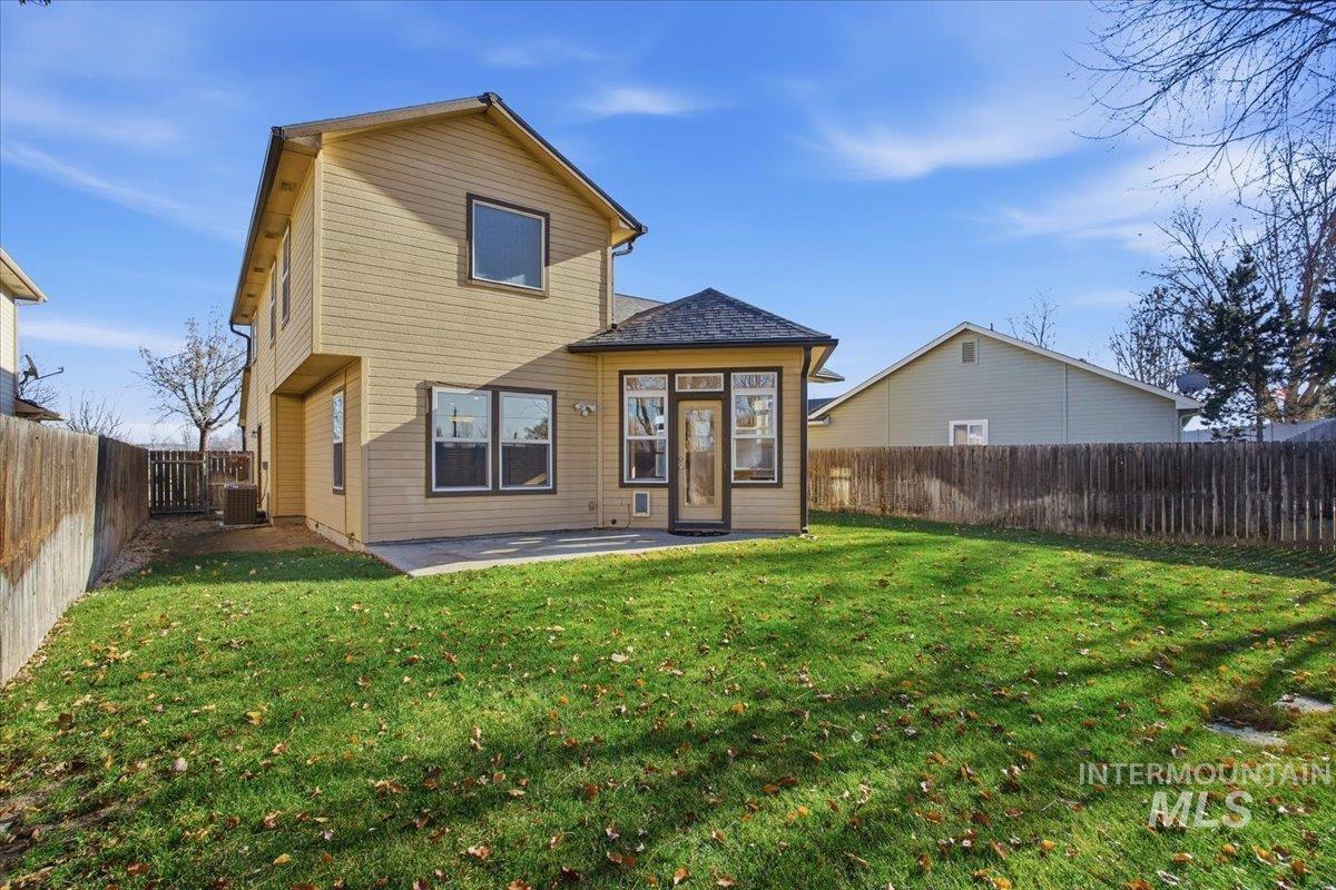 1117 S Spoonbill, Meridian, Idaho 83642, 3 Bedrooms, 2.5 Bathrooms, Residential For Sale, Price $415,000, 98968556