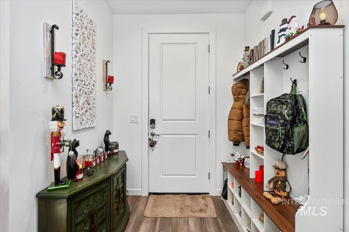 4248 W Perspective St, Eagle, Idaho 83616, 3 Bedrooms, 2.5 Bathrooms, Residential For Sale, Price $370,000, 98968564