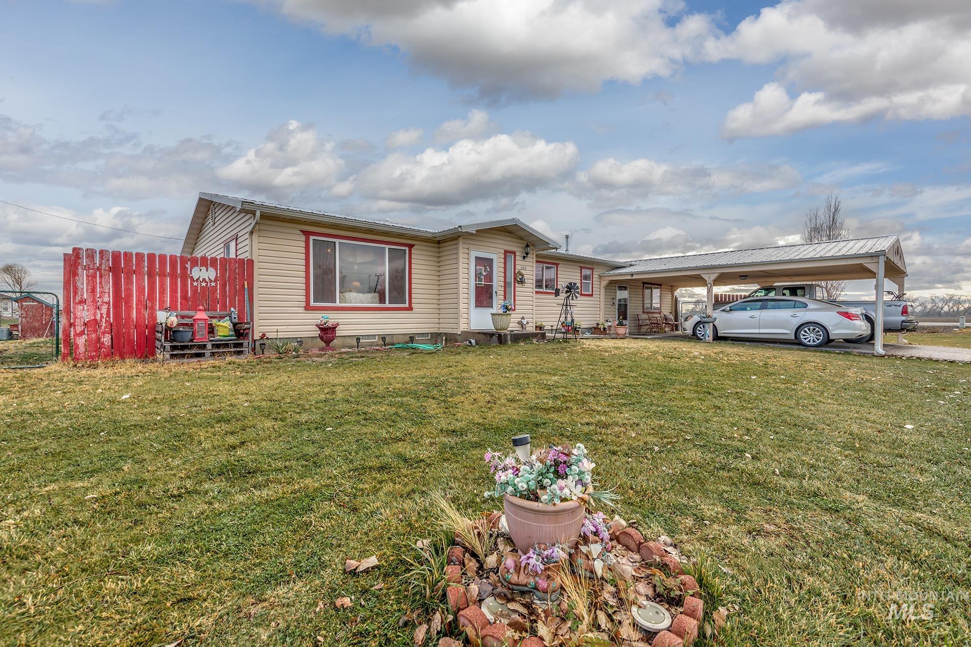 View of front of house featuring crawl space