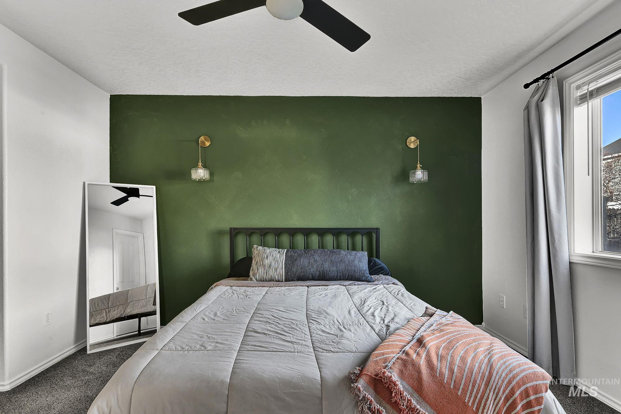 262 N Sunbird Ave, Kuna, Idaho 83634, 3 Bedrooms, 2 Bathrooms, Residential For Sale, Price $385,000,MLS 98968572