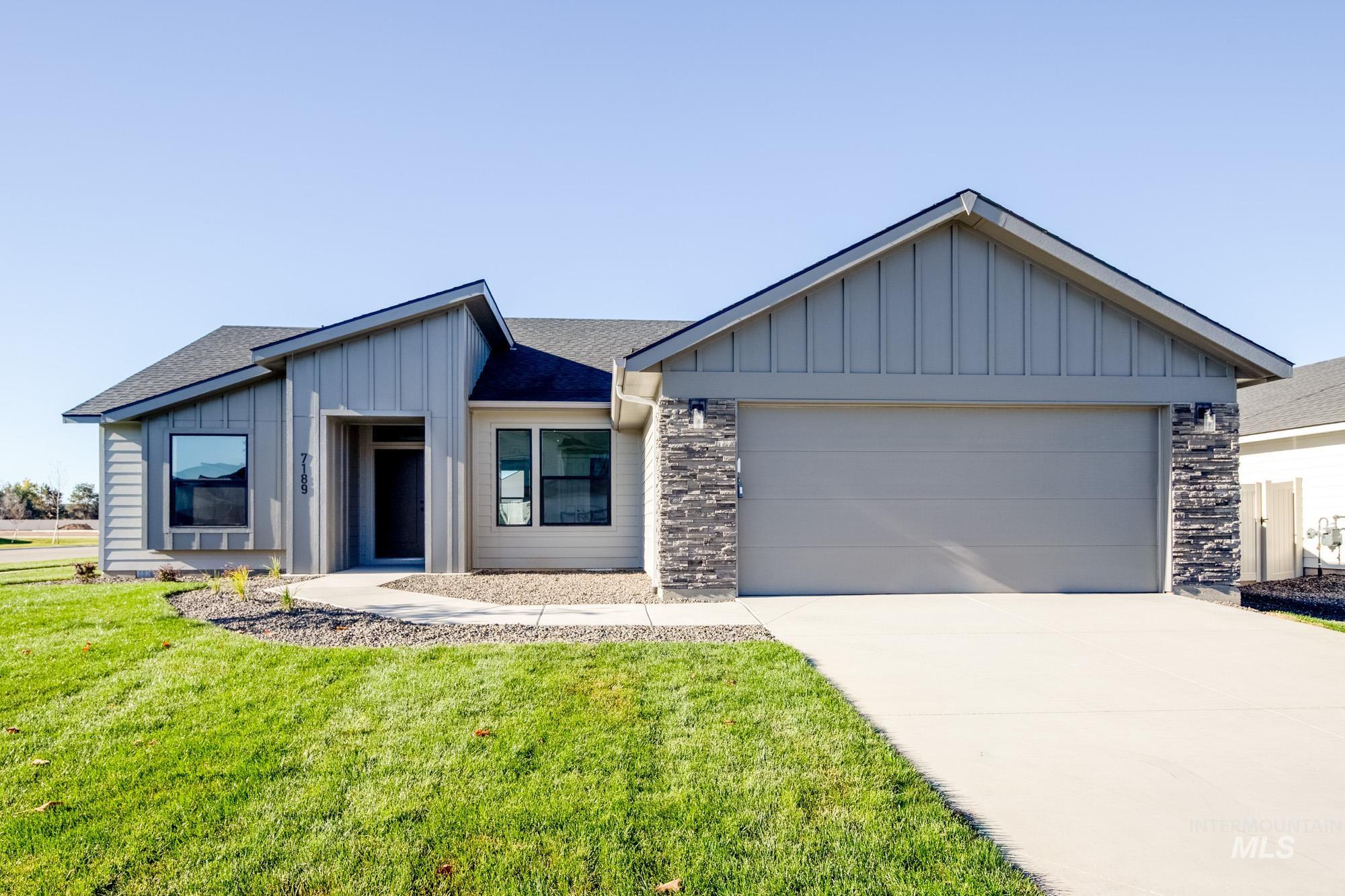 1634 Dyer St, Middleton, Idaho 83644, 4 Bedrooms, 2 Bathrooms, Residential For Sale, Price $414,990,MLS 98968580