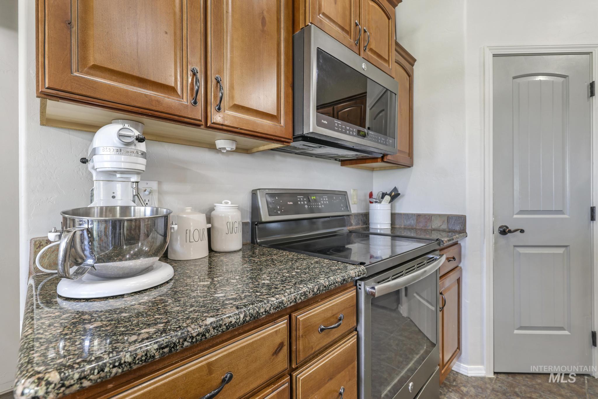 818 Pine, Filer, Idaho 83328, 3 Bedrooms, 2 Bathrooms, Residential For Sale, Price $440,000,MLS 98968584