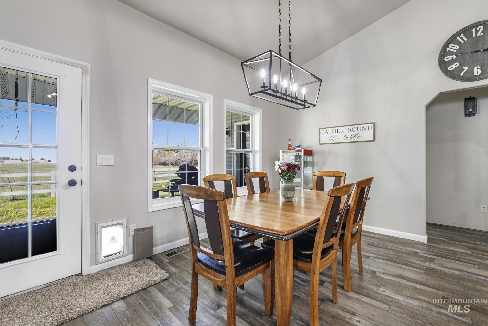 818 Pine, Filer, Idaho 83328, 3 Bedrooms, 2 Bathrooms, Residential For Sale, Price $440,000,MLS 98968584