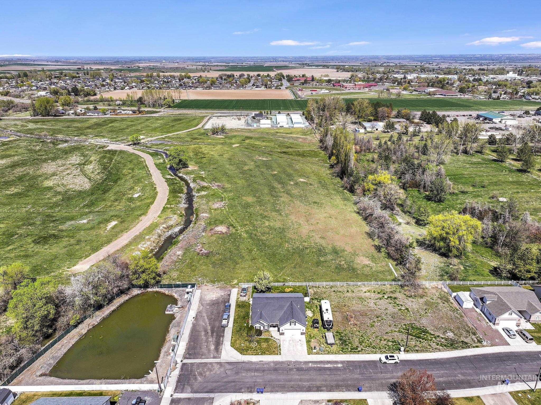 818 Pine, Filer, Idaho 83328, 3 Bedrooms, 2 Bathrooms, Residential For Sale, Price $440,000,MLS 98968584