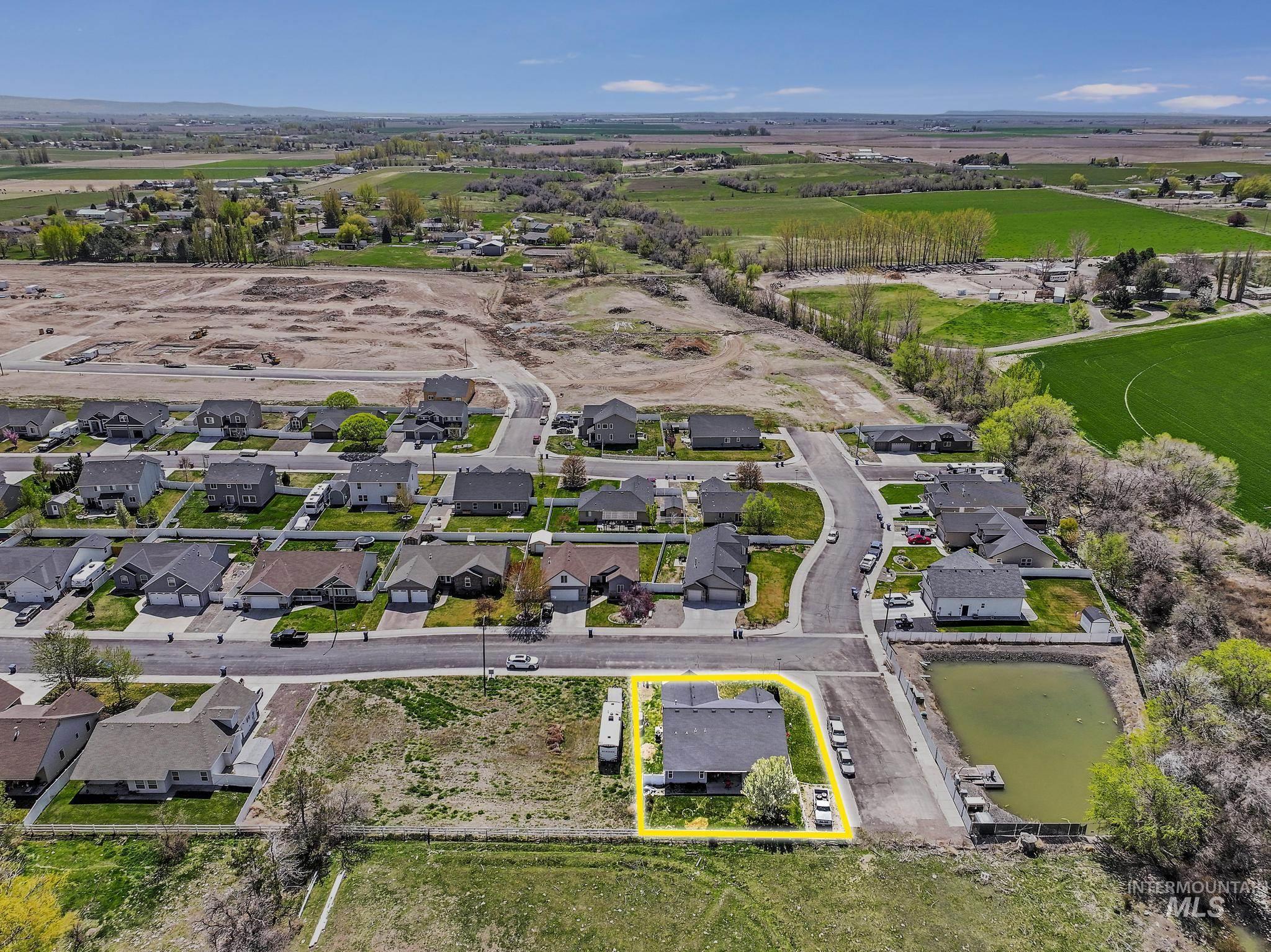 818 Pine, Filer, Idaho 83328, 3 Bedrooms, 2 Bathrooms, Residential For Sale, Price $440,000,MLS 98968584