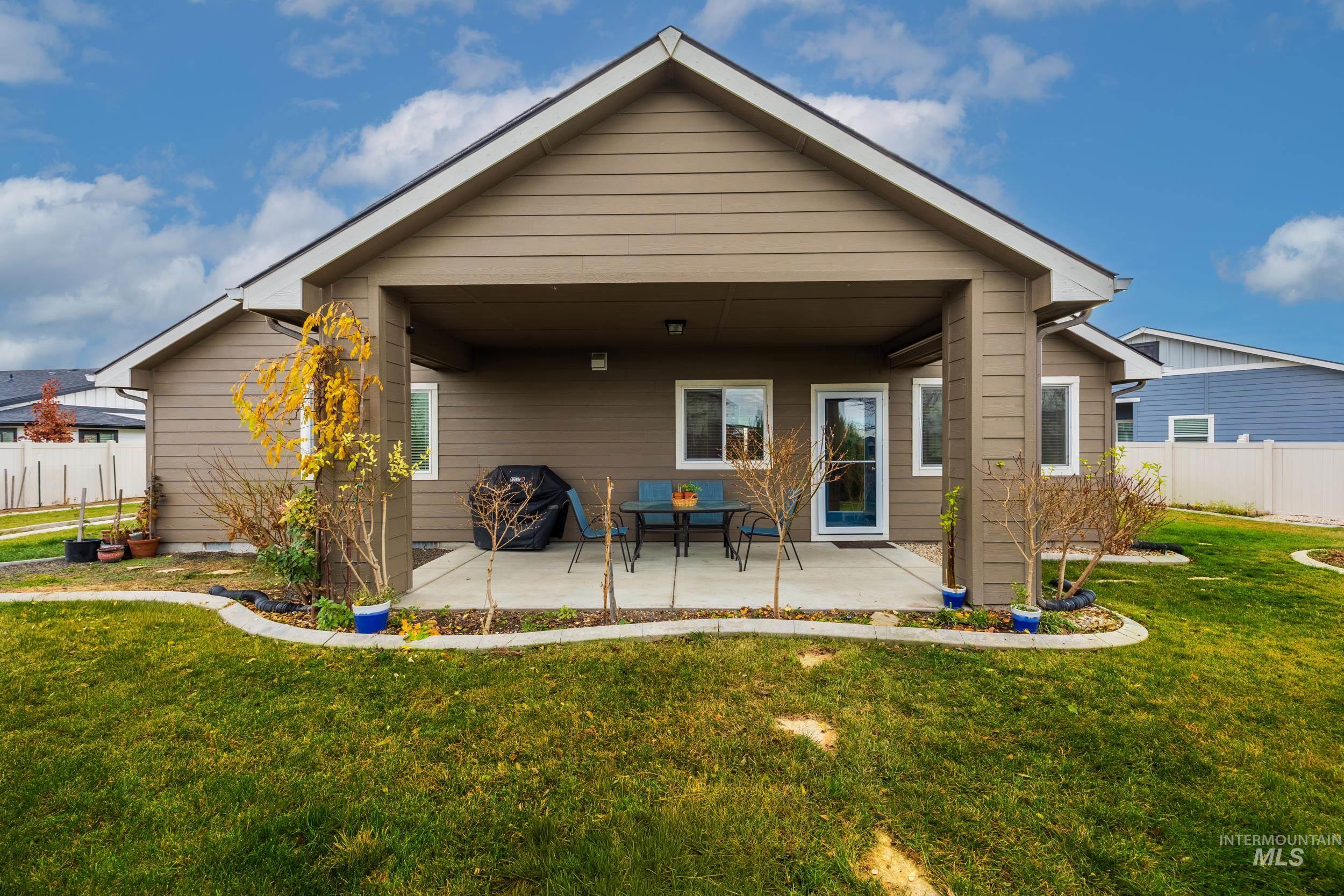 5944 W Cavendale Dr, Eagle, Idaho 83616, 3 Bedrooms, 2 Bathrooms, Residential For Sale, Price $655,000, 98968594