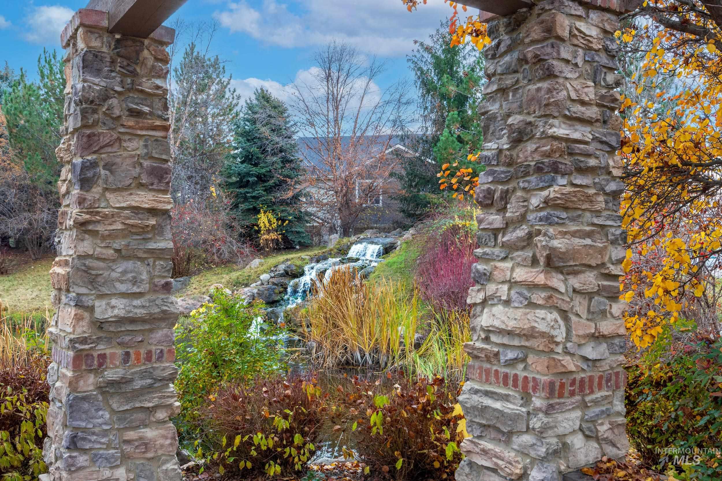 5944 W Cavendale Dr, Eagle, Idaho 83616, 3 Bedrooms, 2 Bathrooms, Residential For Sale, Price $655,000, 98968594