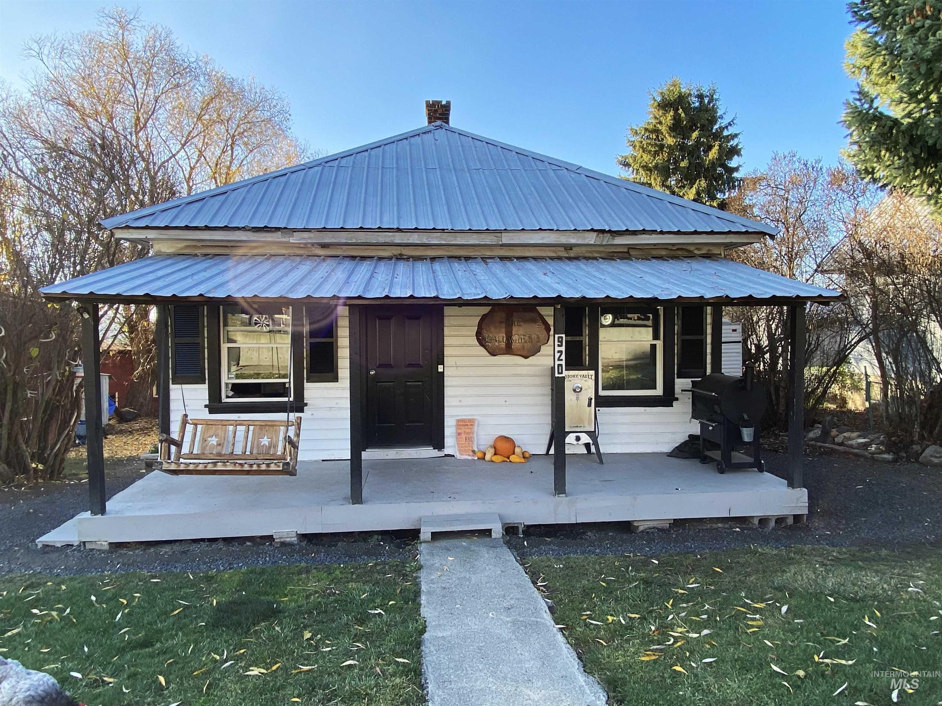 920 Cedar Street, Potlatch, Idaho 83855, 1 Bedroom, 1 Bathroom, Residential For Sale, Price $267,000, 98968598