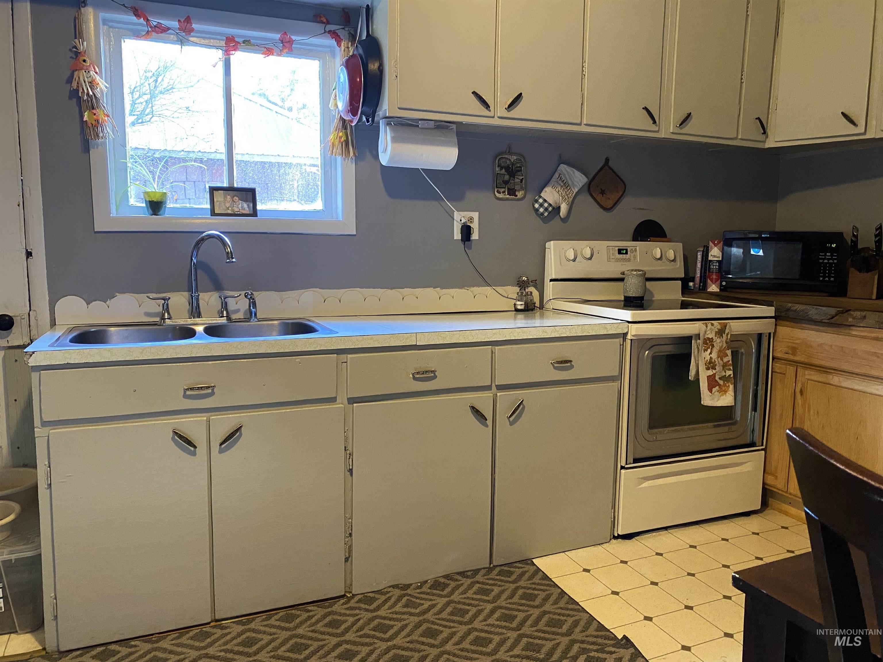 920 Cedar Street, Potlatch, Idaho 83855, 1 Bedroom, 1 Bathroom, Residential For Sale, Price $267,000, 98968598